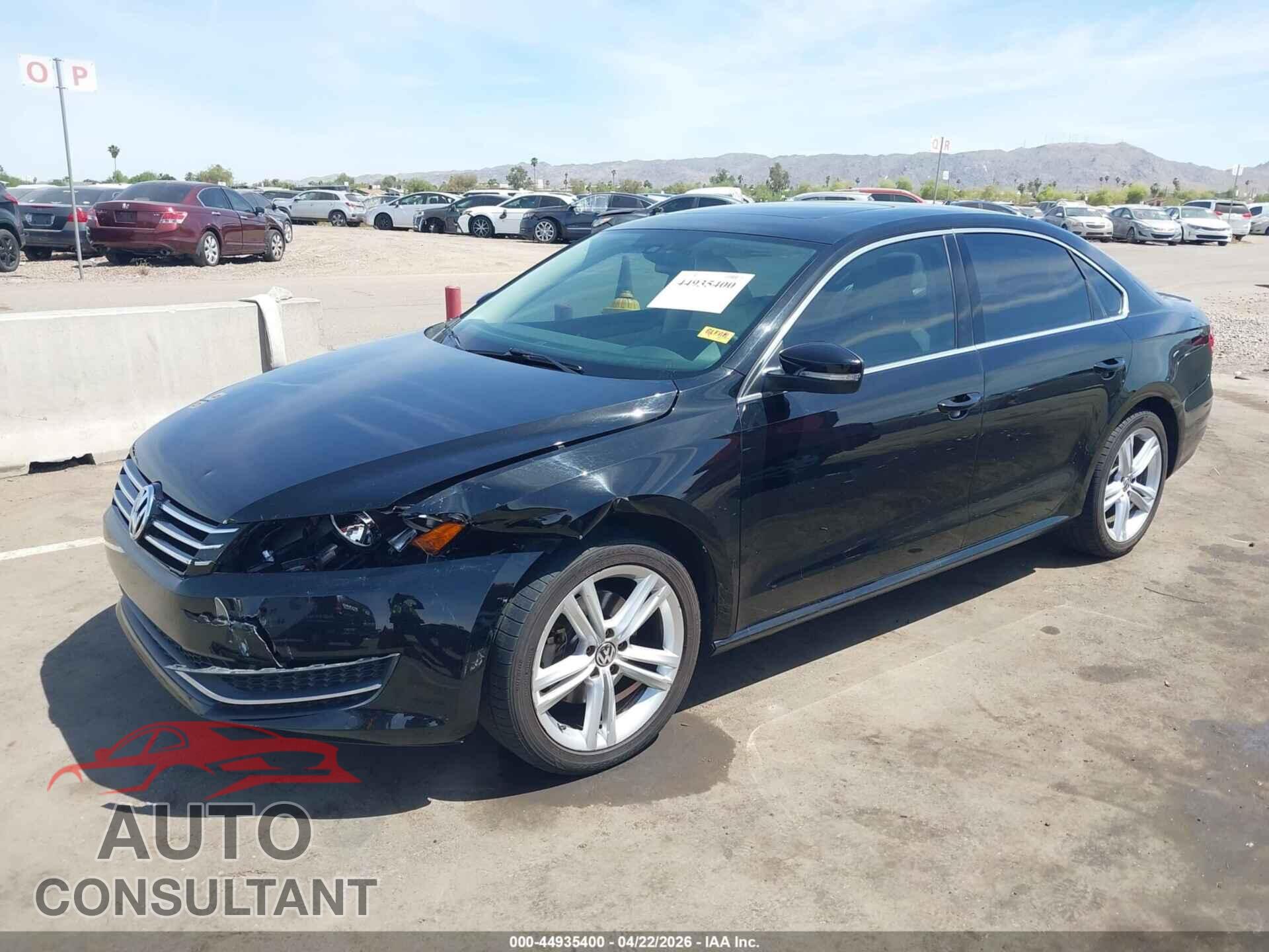 VOLKSWAGEN PASSAT 2014 - 1VWBT7A33EC037046