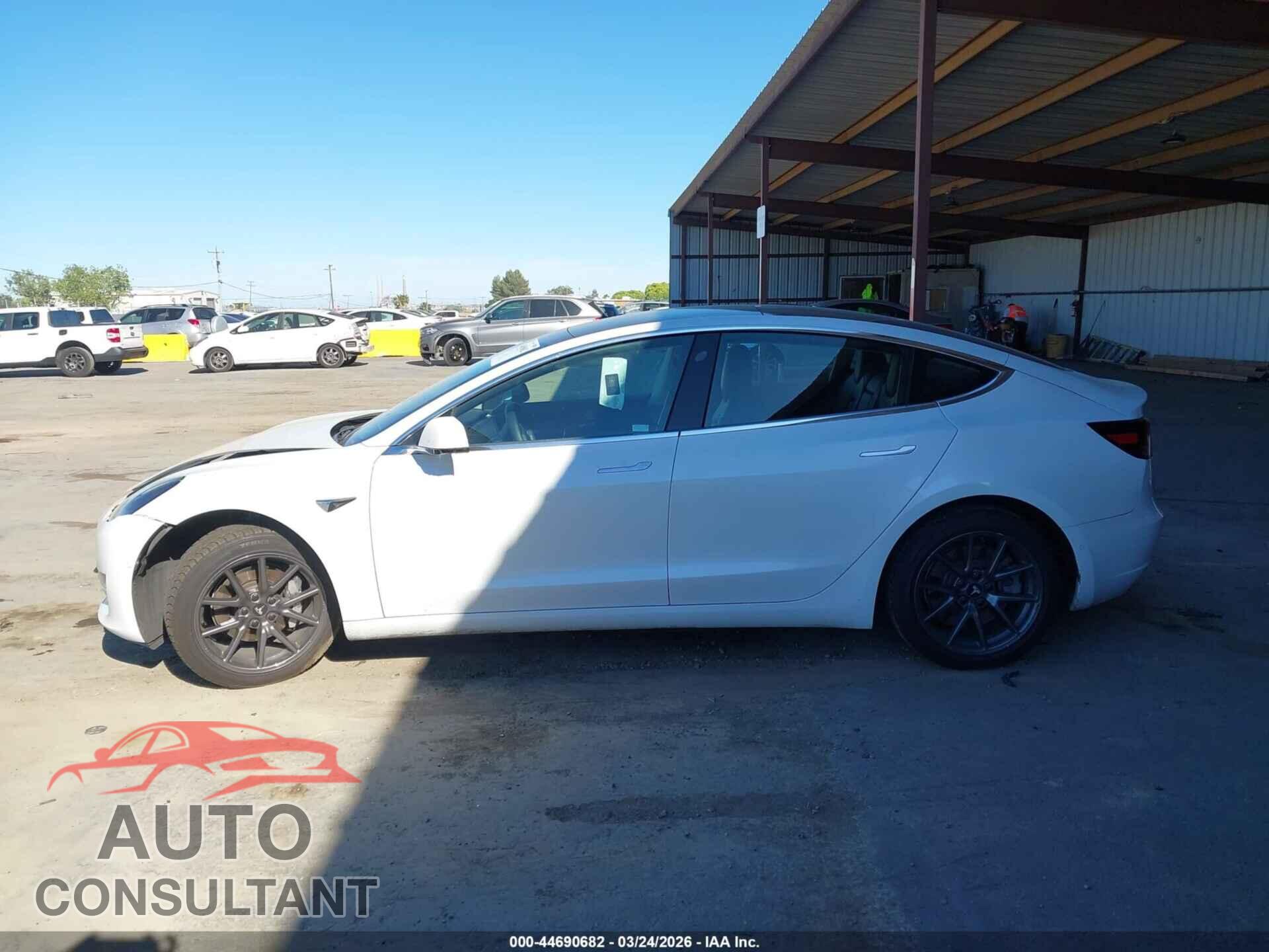 TESLA MODEL 3 2019 - 5YJ3E1EAXKF483510