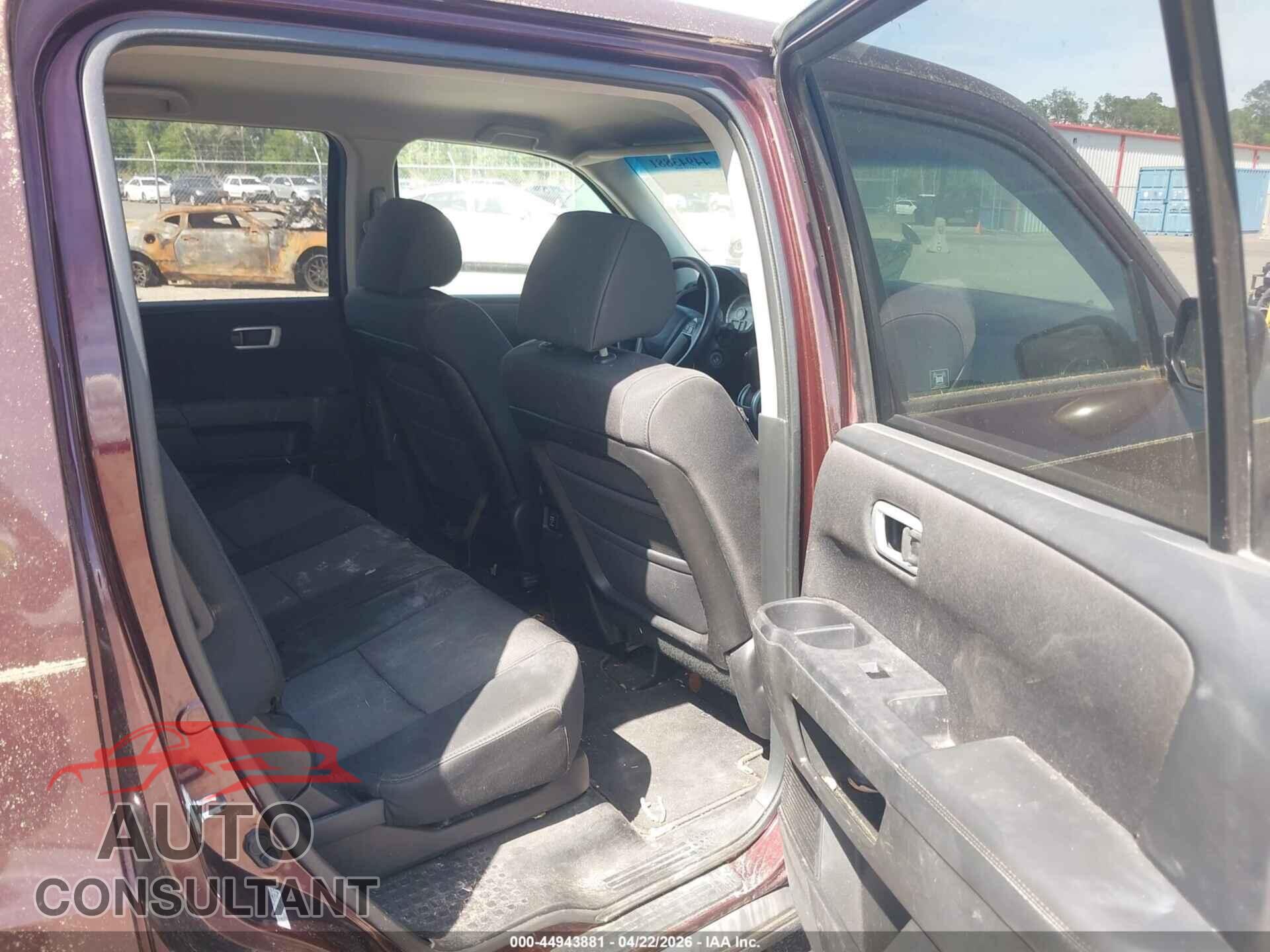 HONDA PILOT 2011 - 5FNYF3H45BB041433