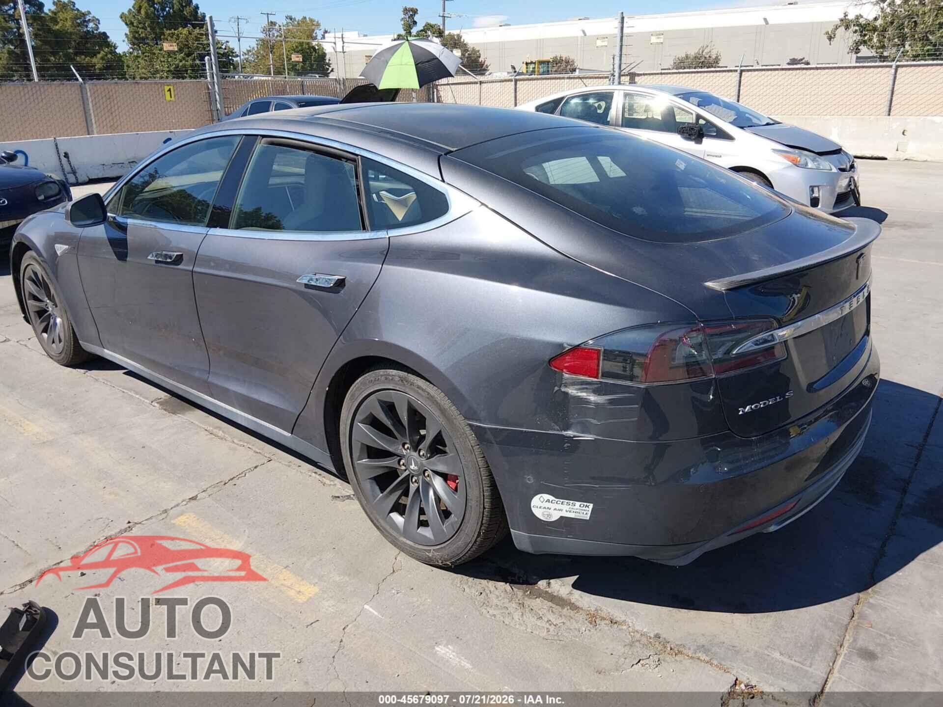 TESLA MODEL S 2015 - 5YJSA1E44FF103892