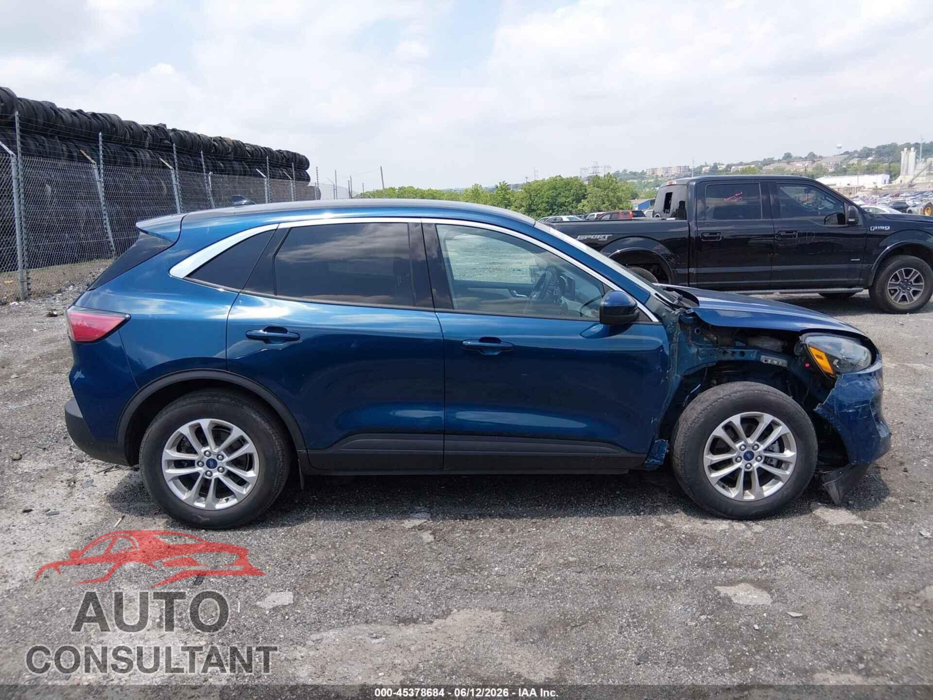 FORD ESCAPE 2020 - 1FMCU0G61LUA48546