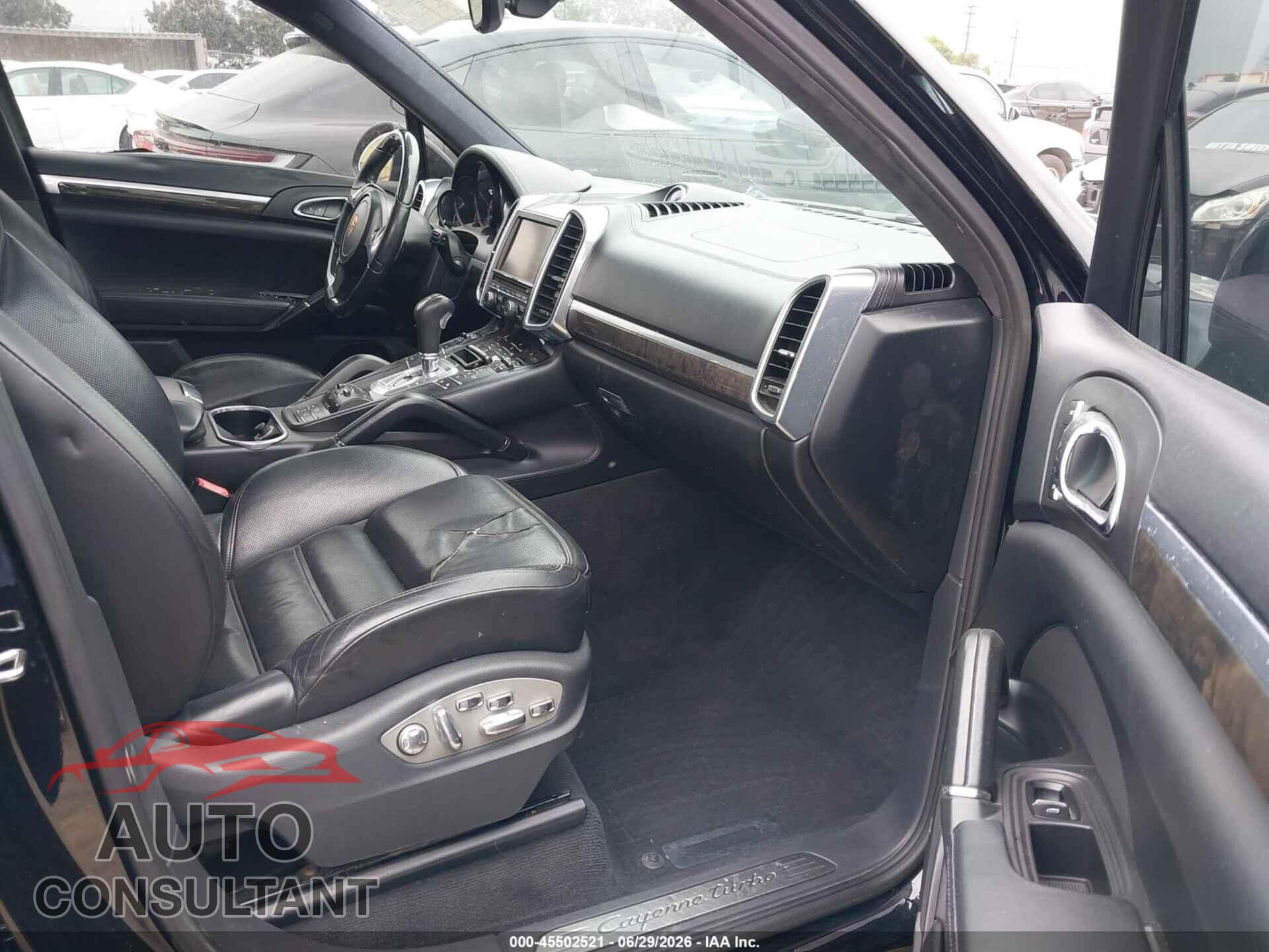 PORSCHE CAYENNE 2012 - WP1AC2A25CLA84471