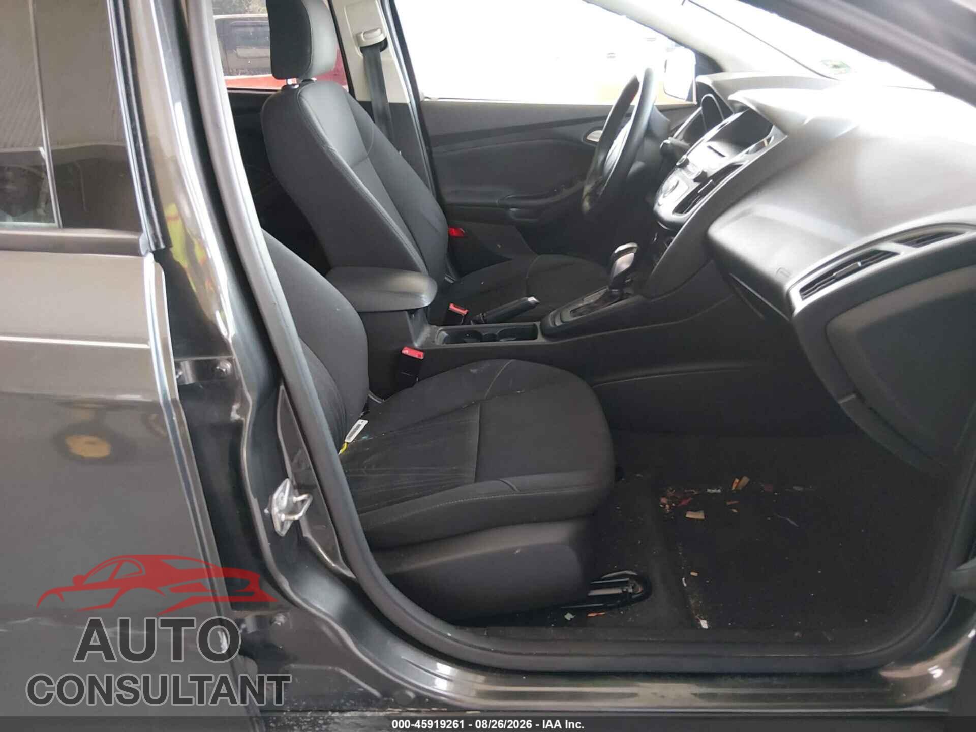 FORD FOCUS 2016 - 1FADP3FE0GL287453