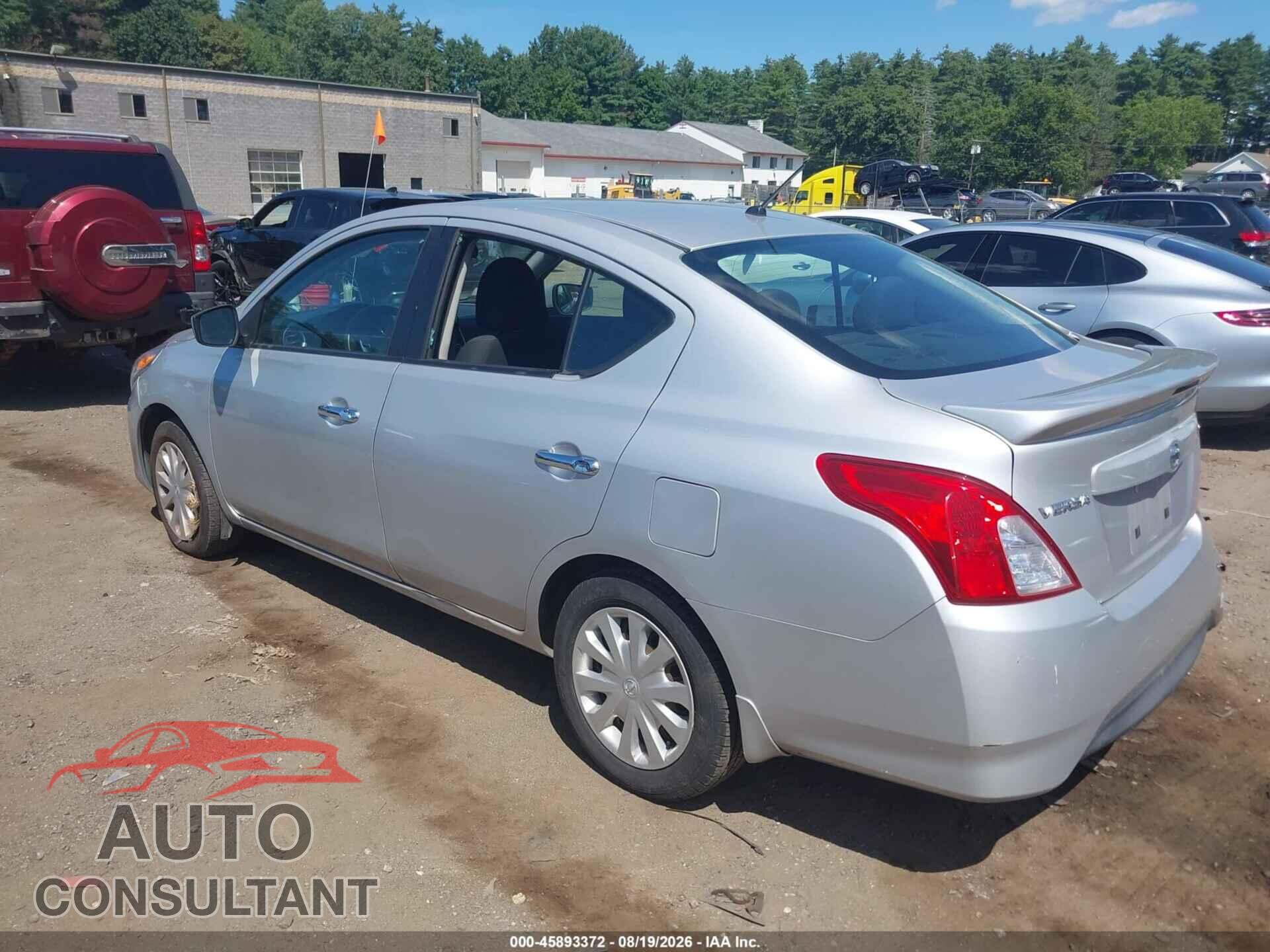 NISSAN VERSA 2017 - 3N1CN7AP3HL893074