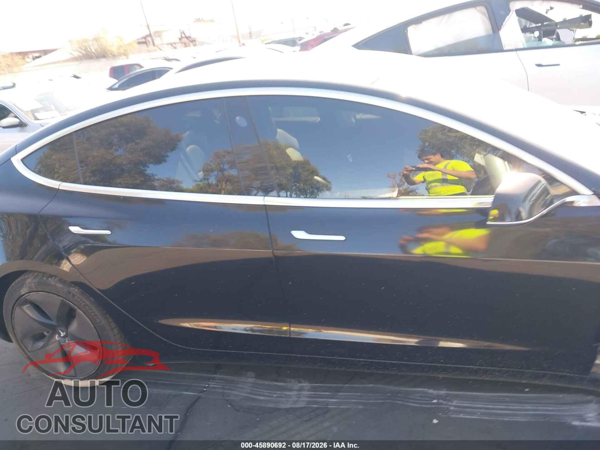 TESLA MODEL 3 2018 - 5YJ3E1EA2JF172037
