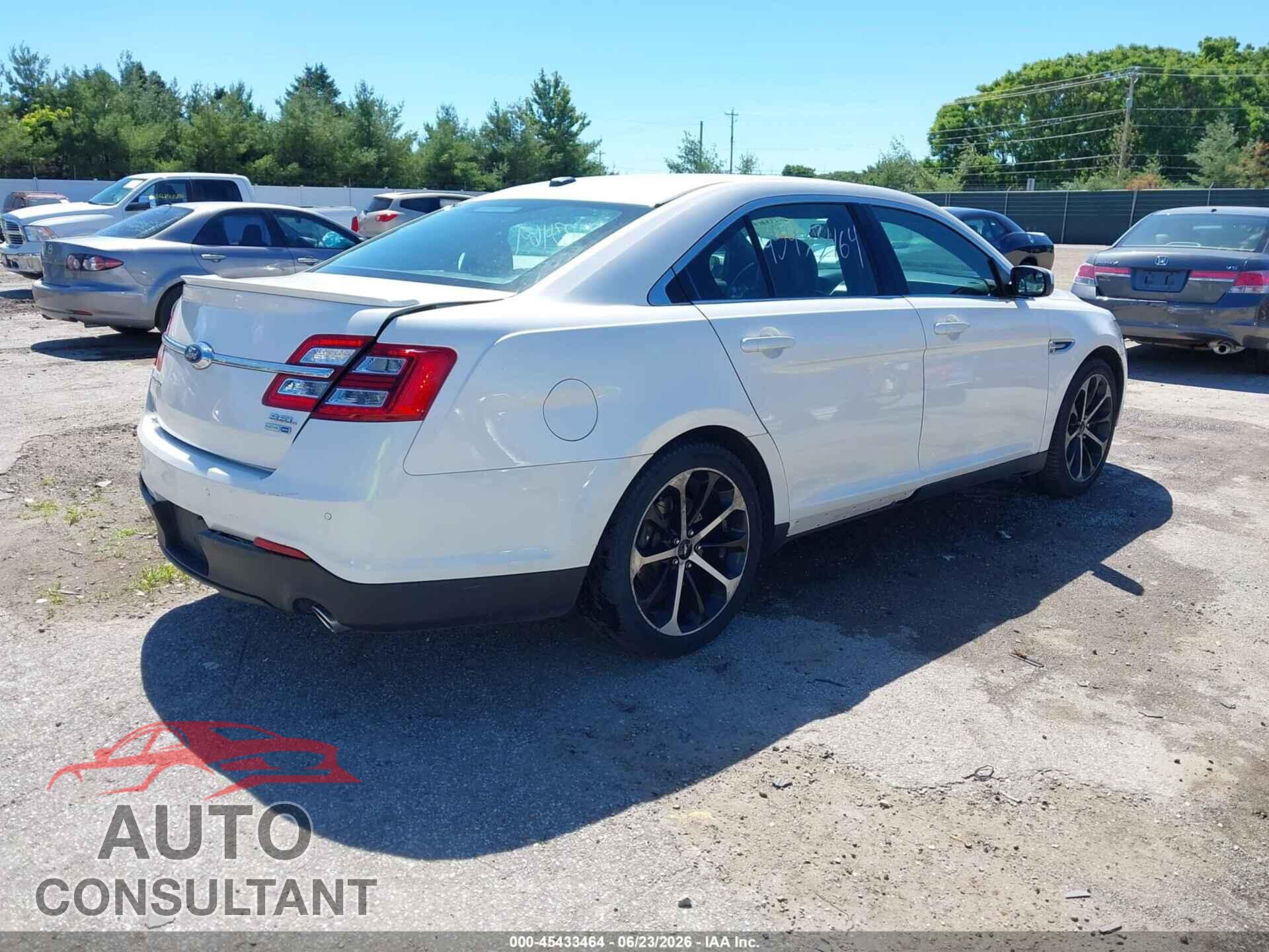 FORD TAURUS 2016 - 1FAHP2H89GG126000