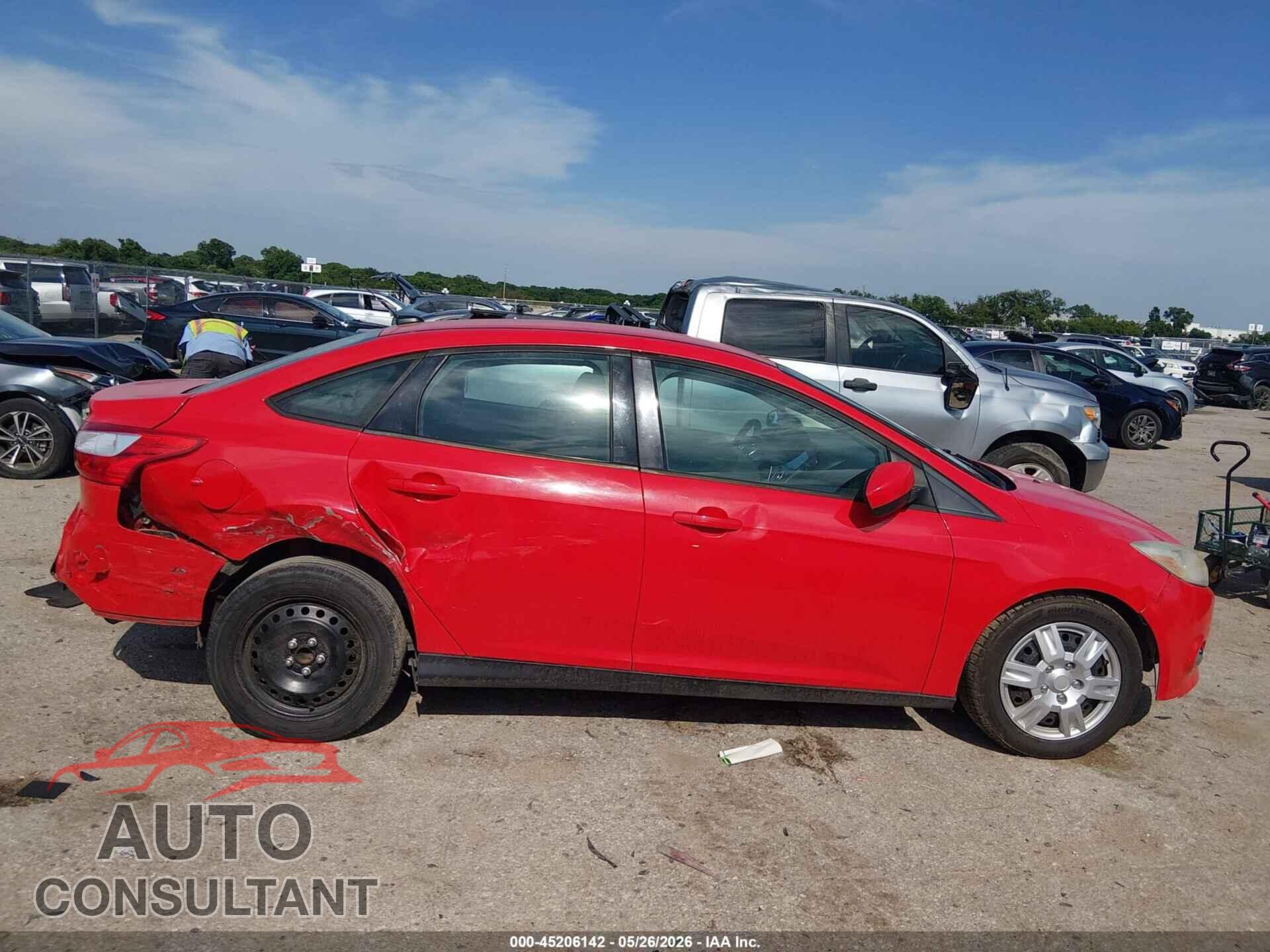 FORD FOCUS 2012 - 1FAHP3F2XCL329600