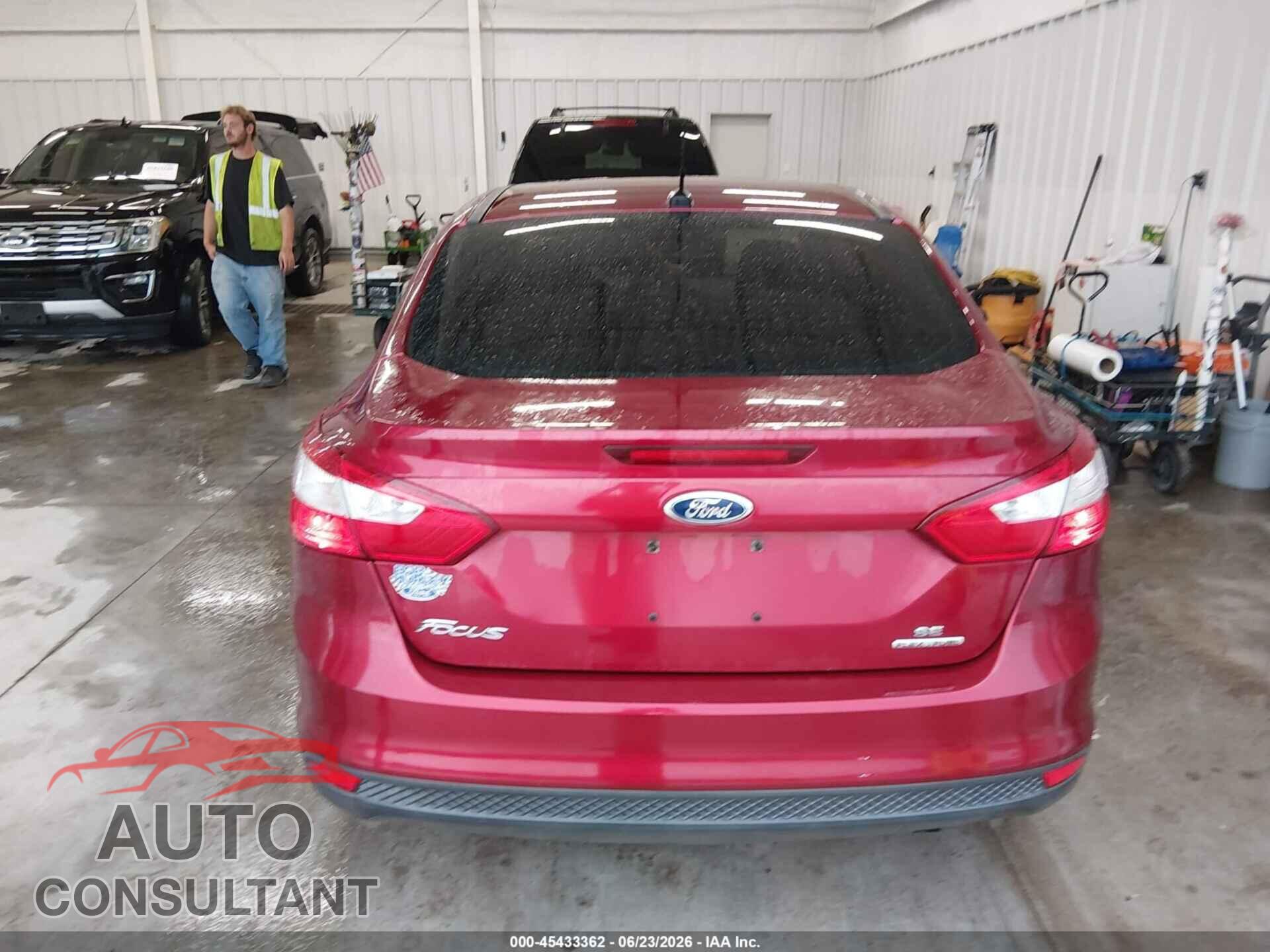 FORD FOCUS 2014 - 1FADP3F21EL103172
