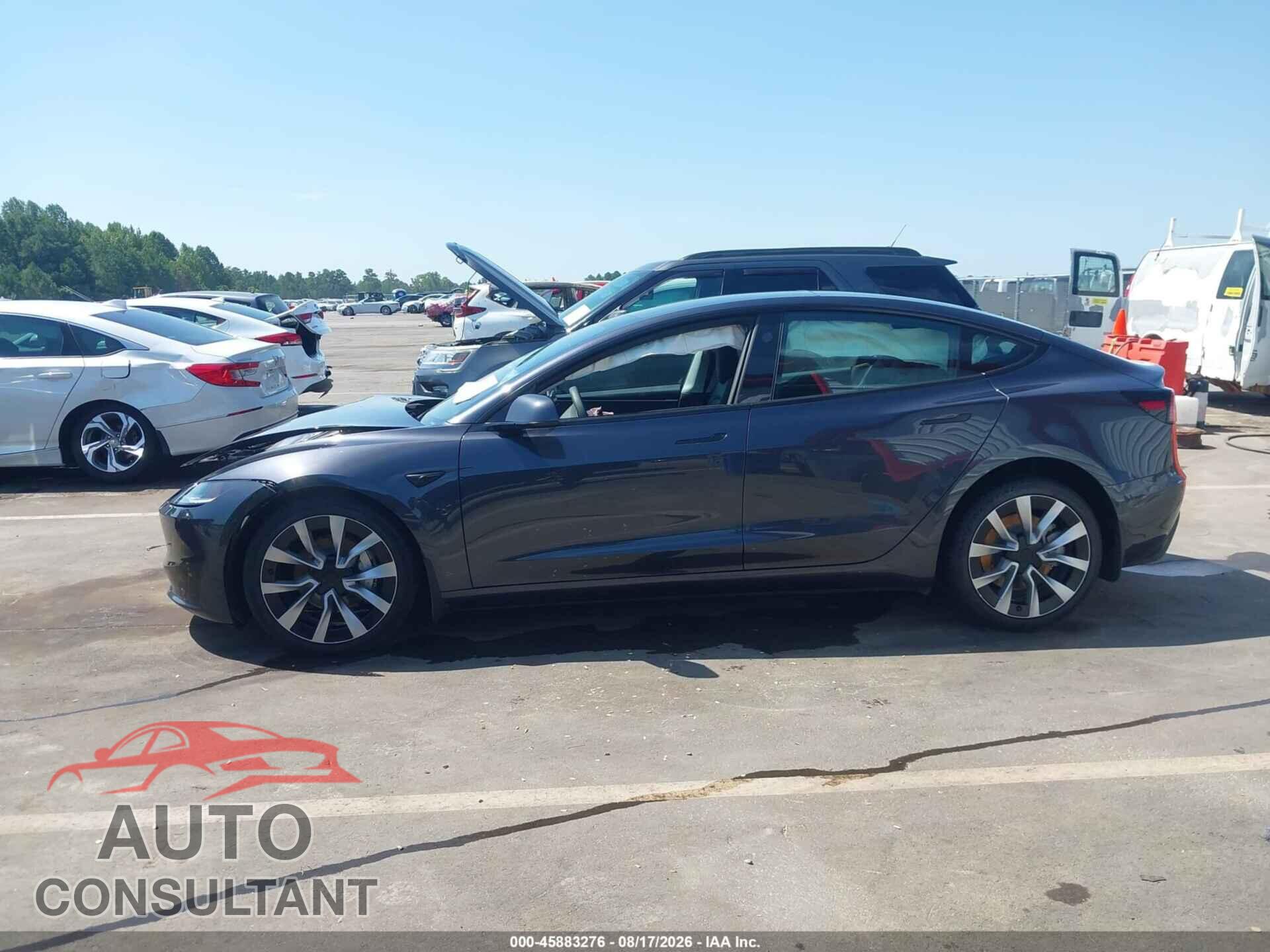 TESLA MODEL 3 2024 - 5YJ3E1EB2RF795761