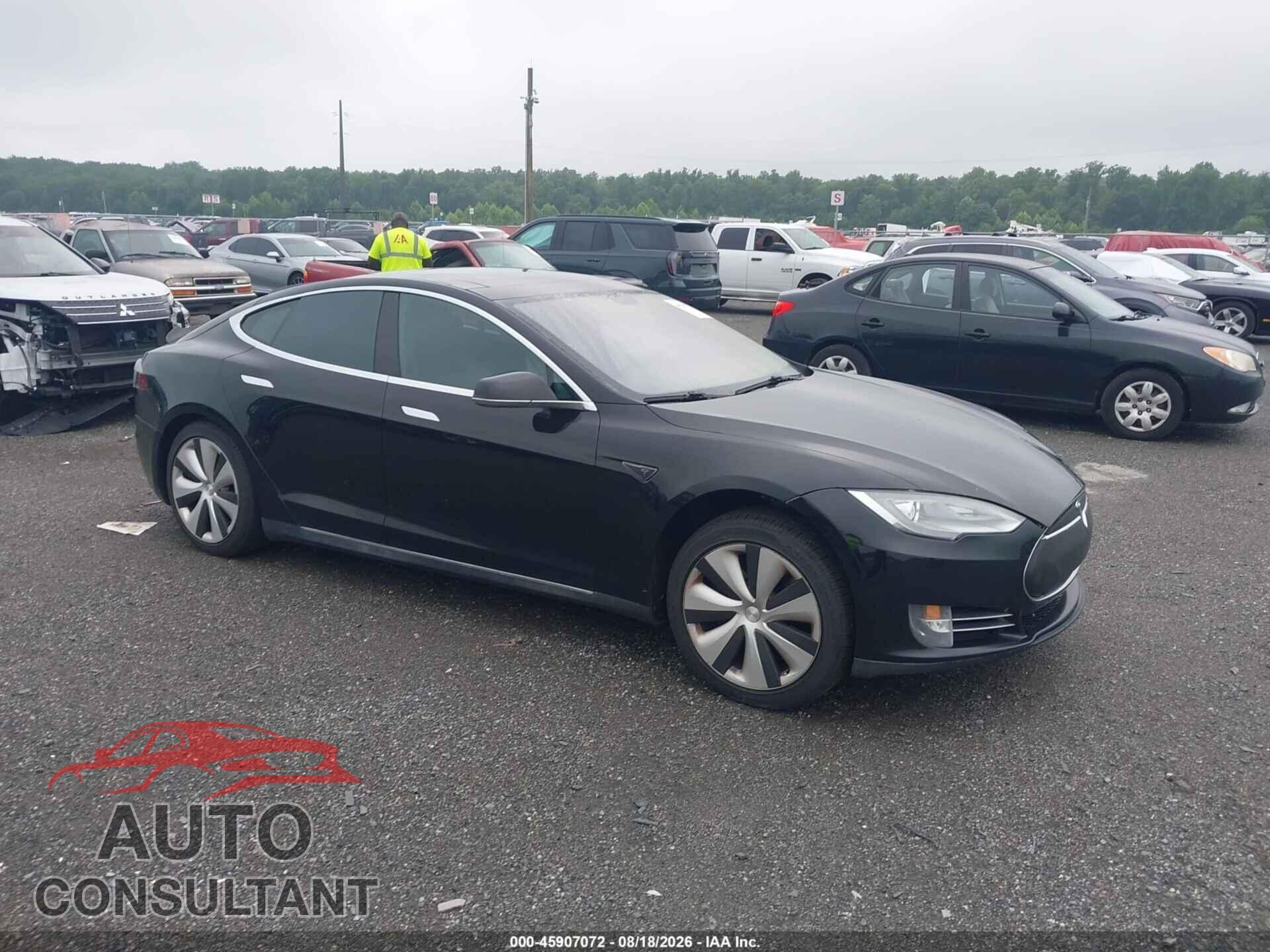 TESLA MODEL S 2013 - 5YJSA1CG2DFP14630