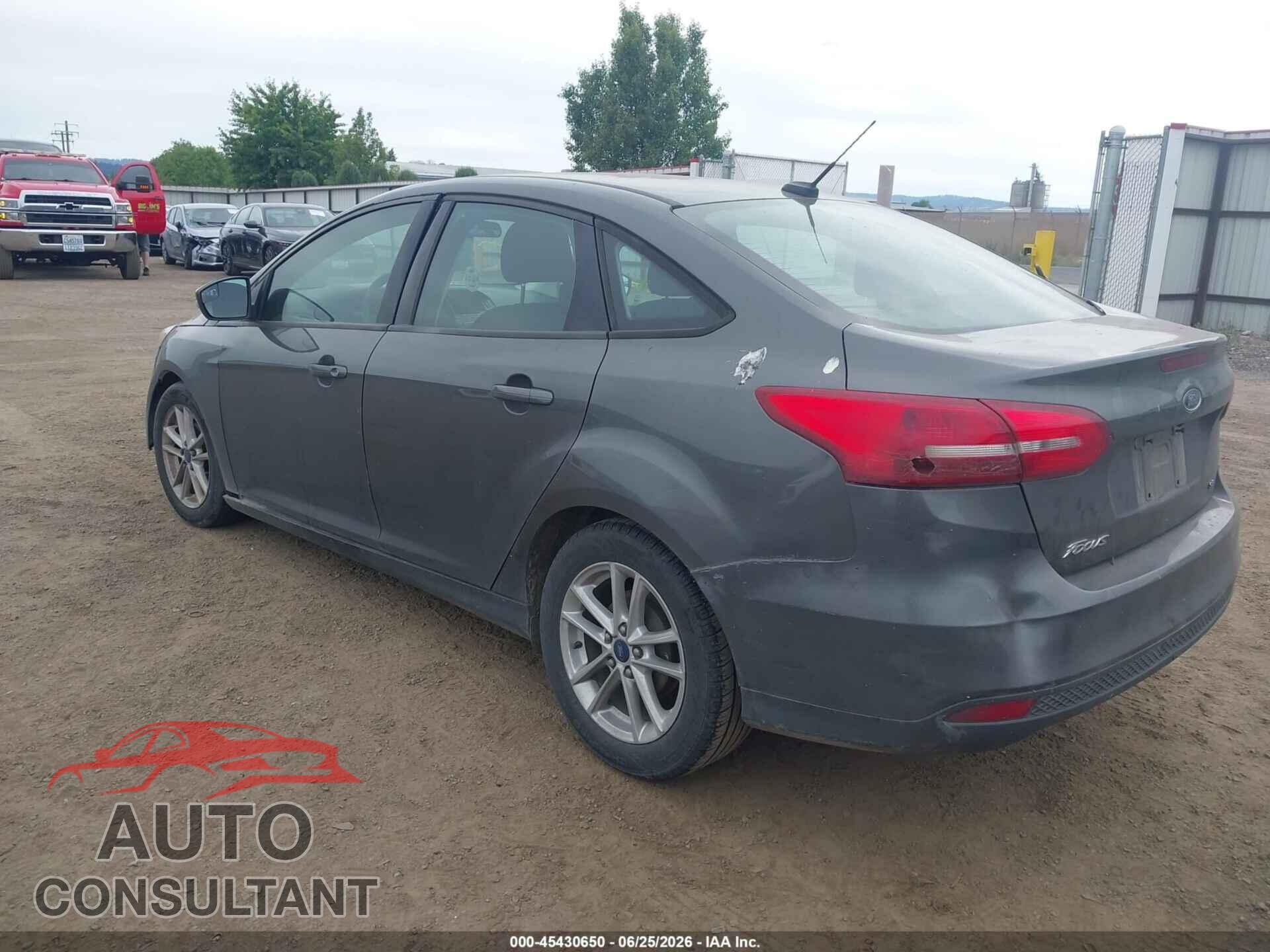 FORD FOCUS 2015 - 1FADP3F22FL262199