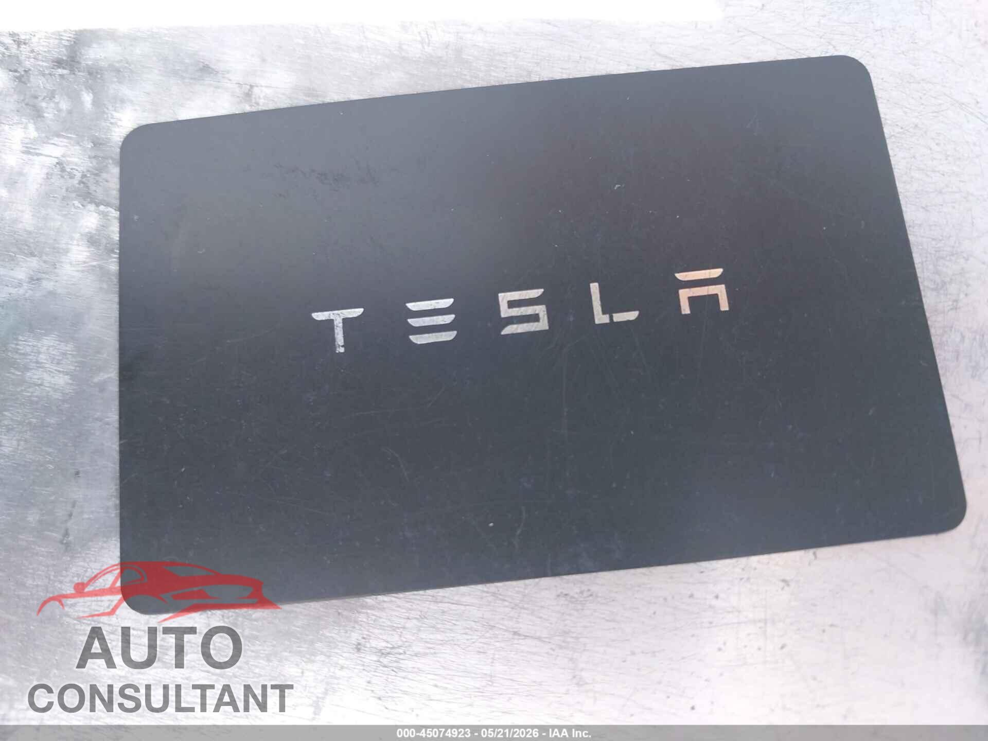 TESLA MODEL 3 2022 - 5YJ3E1EA0NF374154