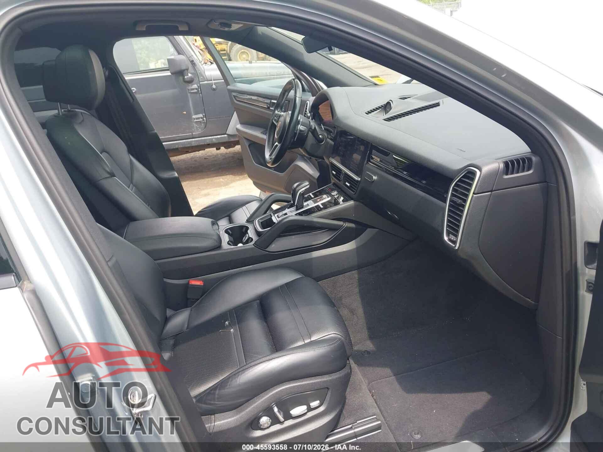 PORSCHE CAYENNE 2020 - WP1AA2AY3LDA01463