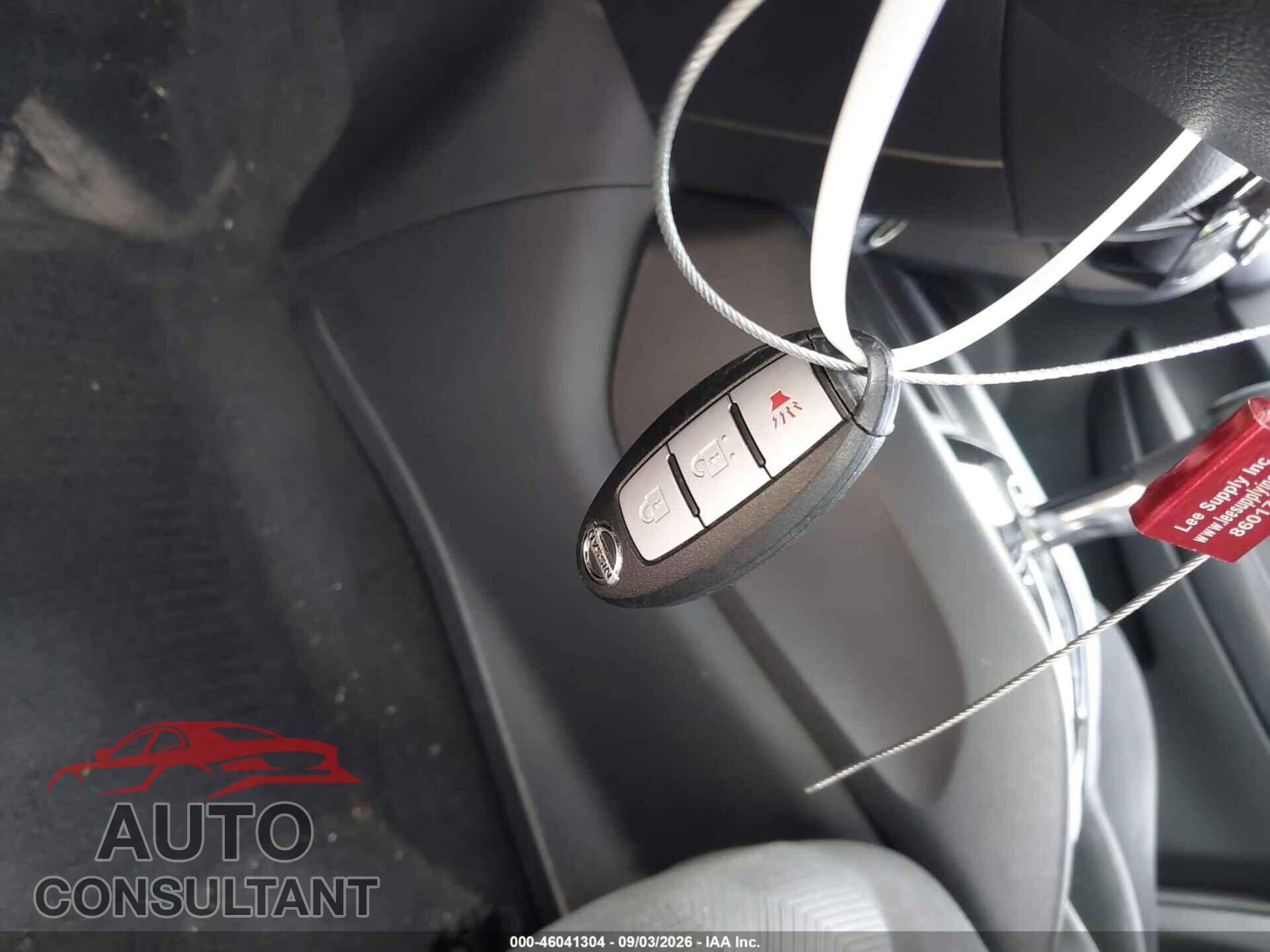 NISSAN ROGUE 2015 - KNMAT2MT6FP500689