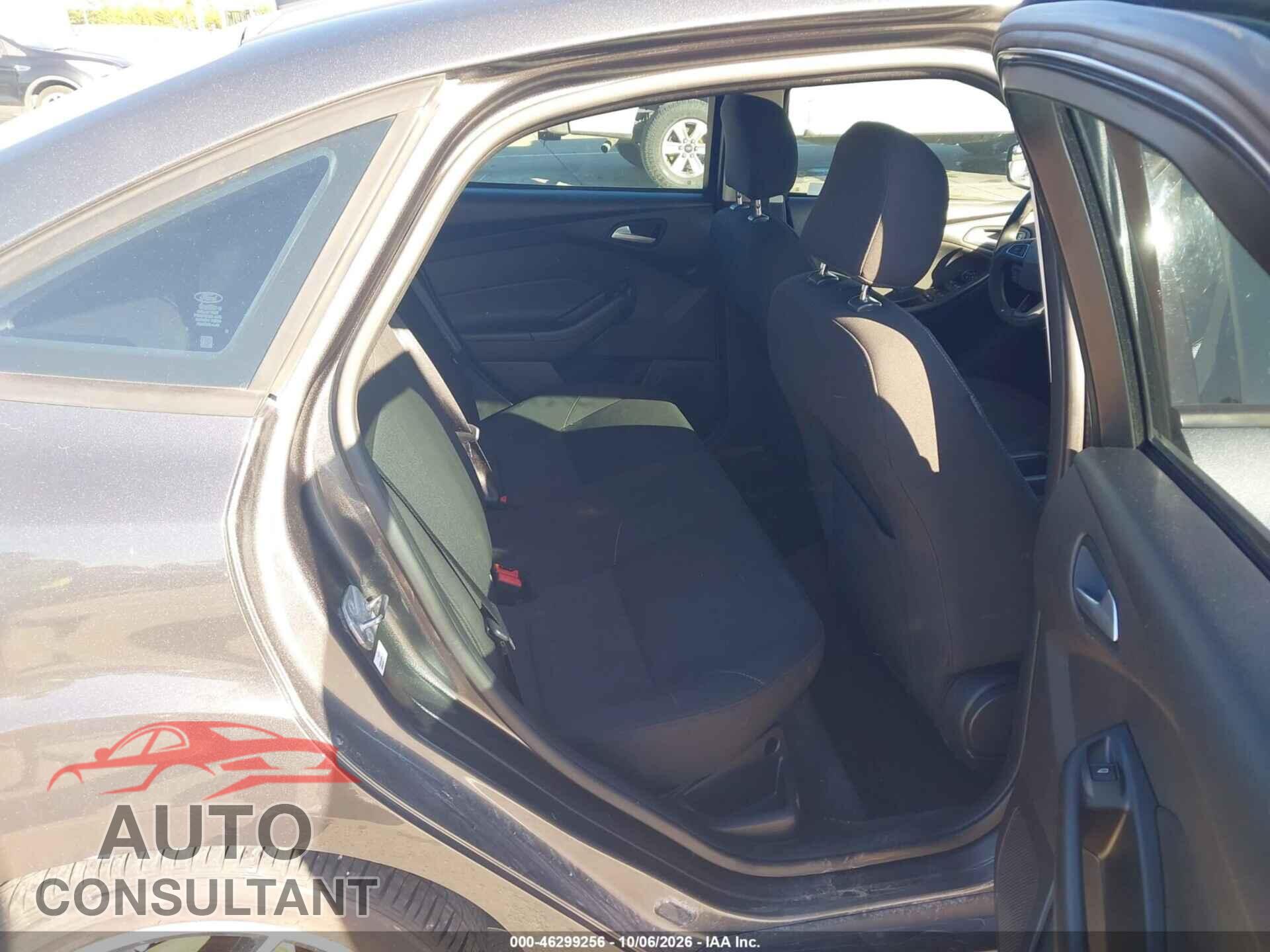 FORD FOCUS 2017 - 1FADP3FEXHL282097