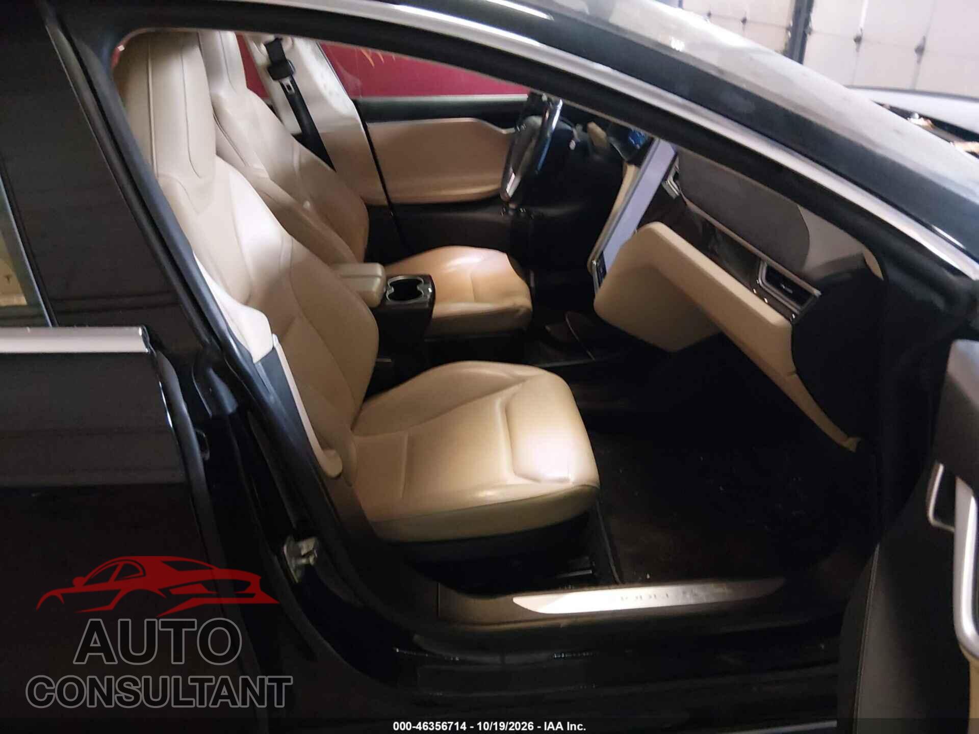 TESLA MODEL S 2015 - 5YJSA4H23FFP73221