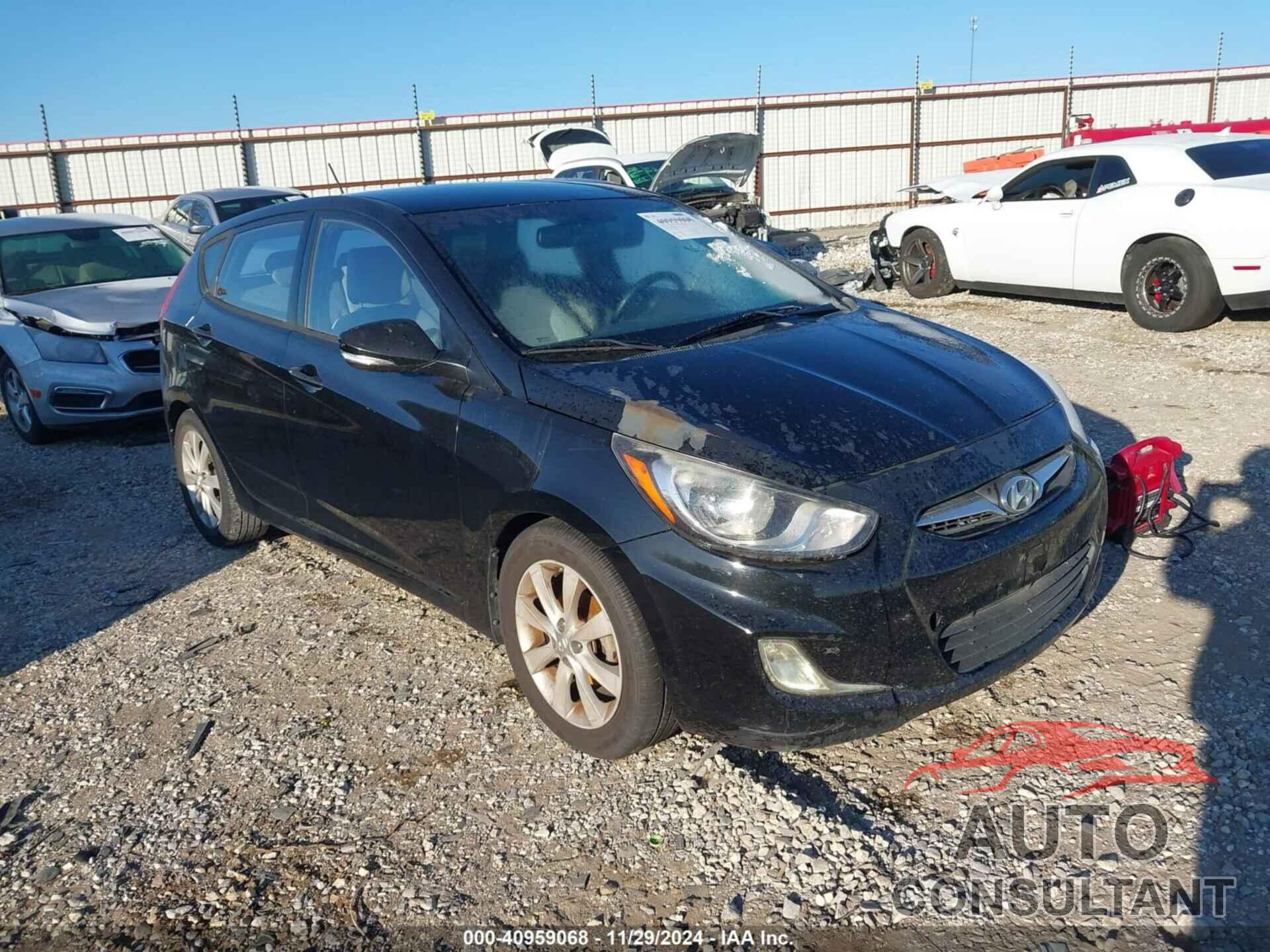 HYUNDAI ACCENT 2013 - KMHCU5AE3DU120085