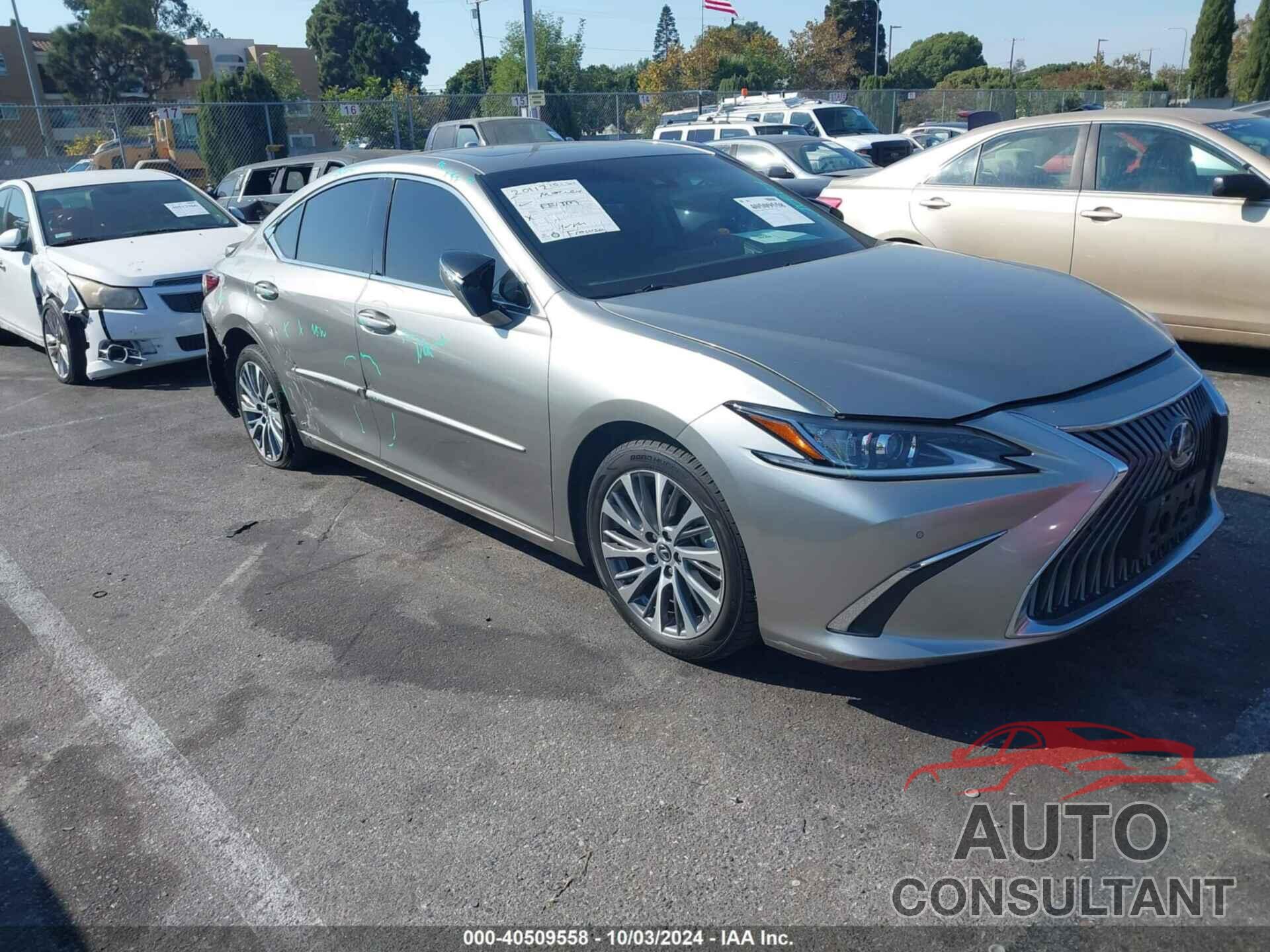 LEXUS ES 300H 2021 - 58ADA1C15MU010566