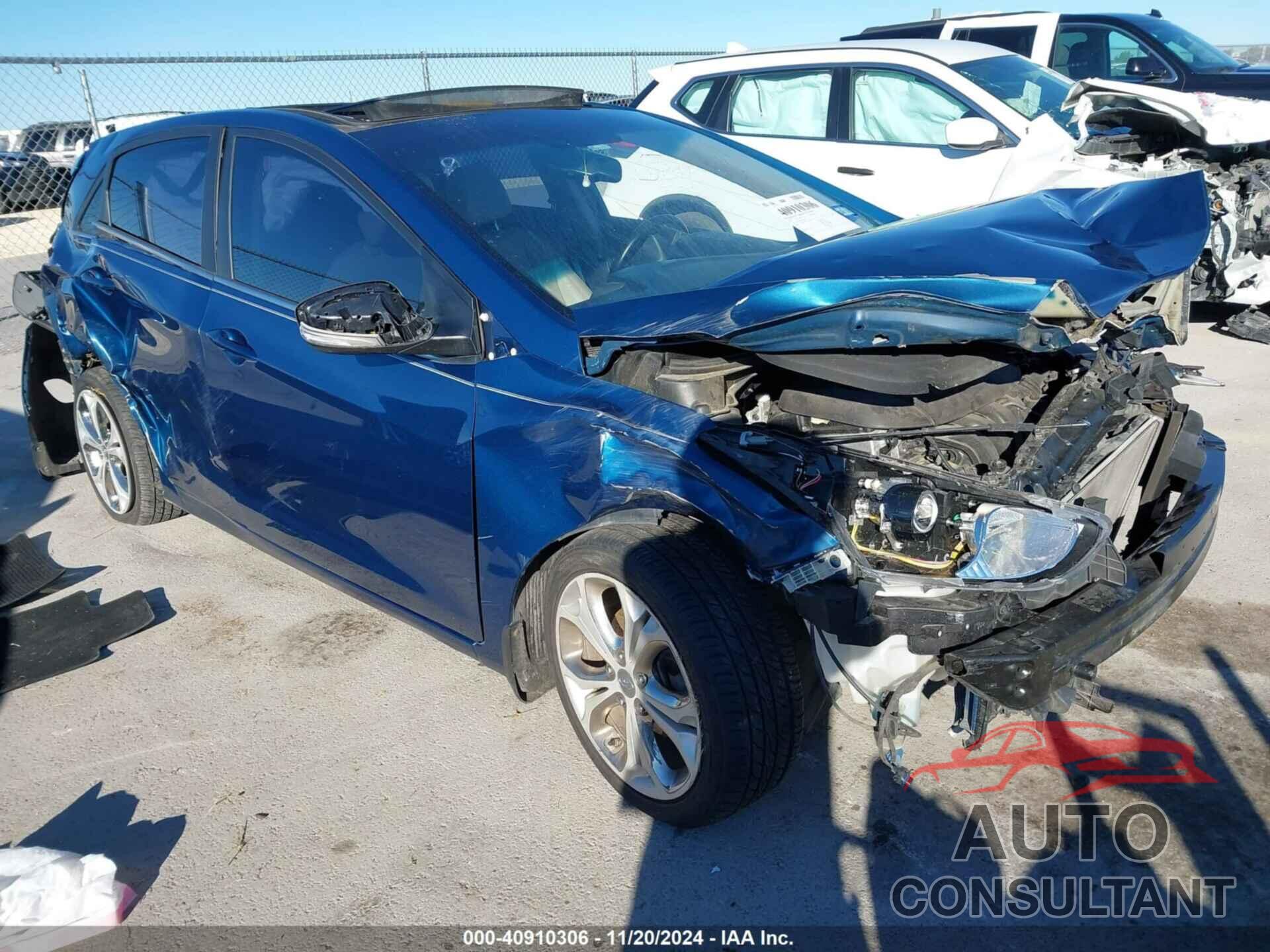HYUNDAI ELANTRA GT 2014 - KMHD35LHXEU186536