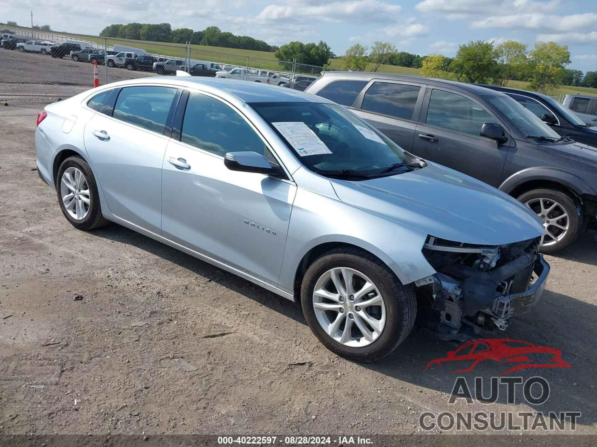 CHEVROLET MALIBU 2017 - 1G1ZE5ST4HF158890