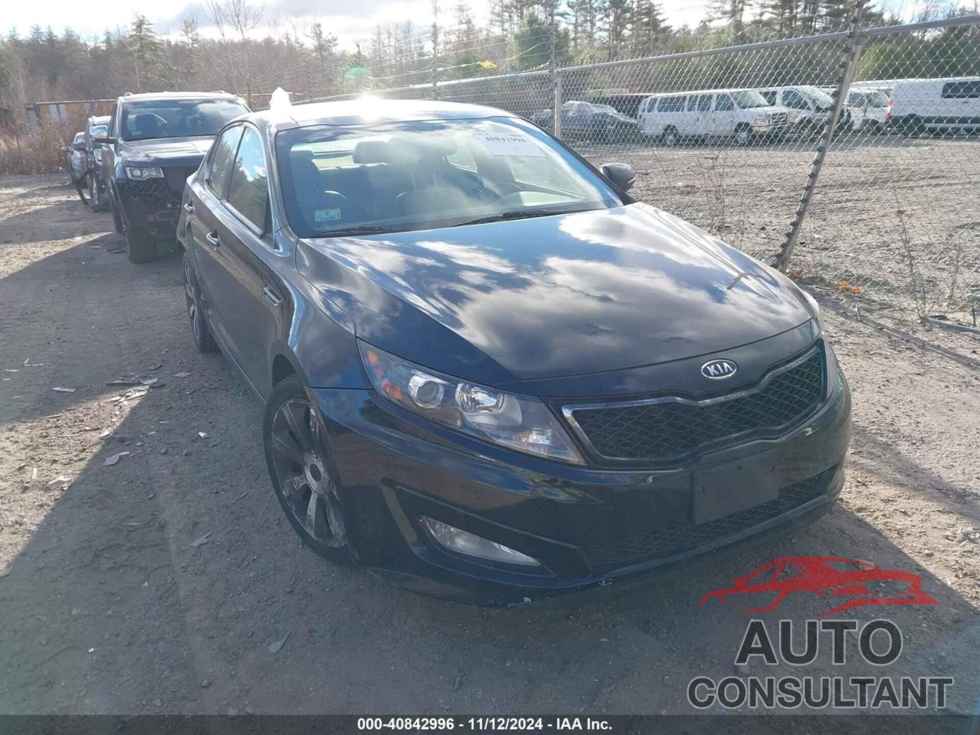 KIA OPTIMA 2011 - KNAGR4A60B5135528