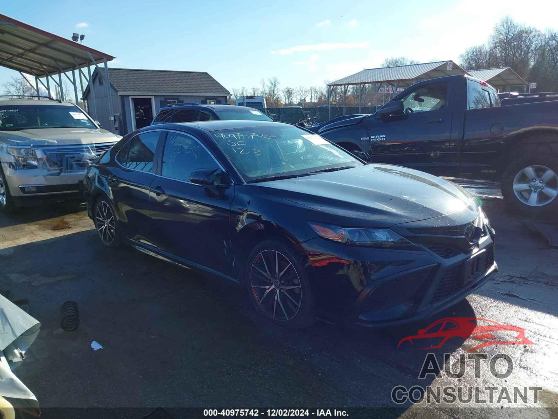 TOYOTA CAMRY 2022 - 4T1G11AK5NU657521