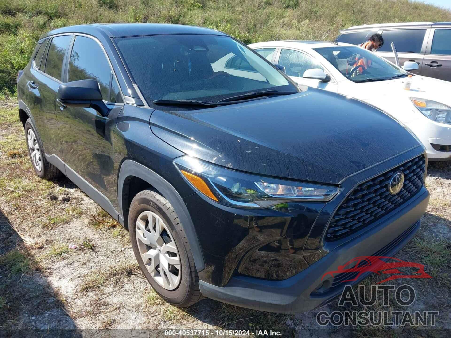 TOYOTA COROLLA CROSS 2023 - 7MUAAAAG0PV049036