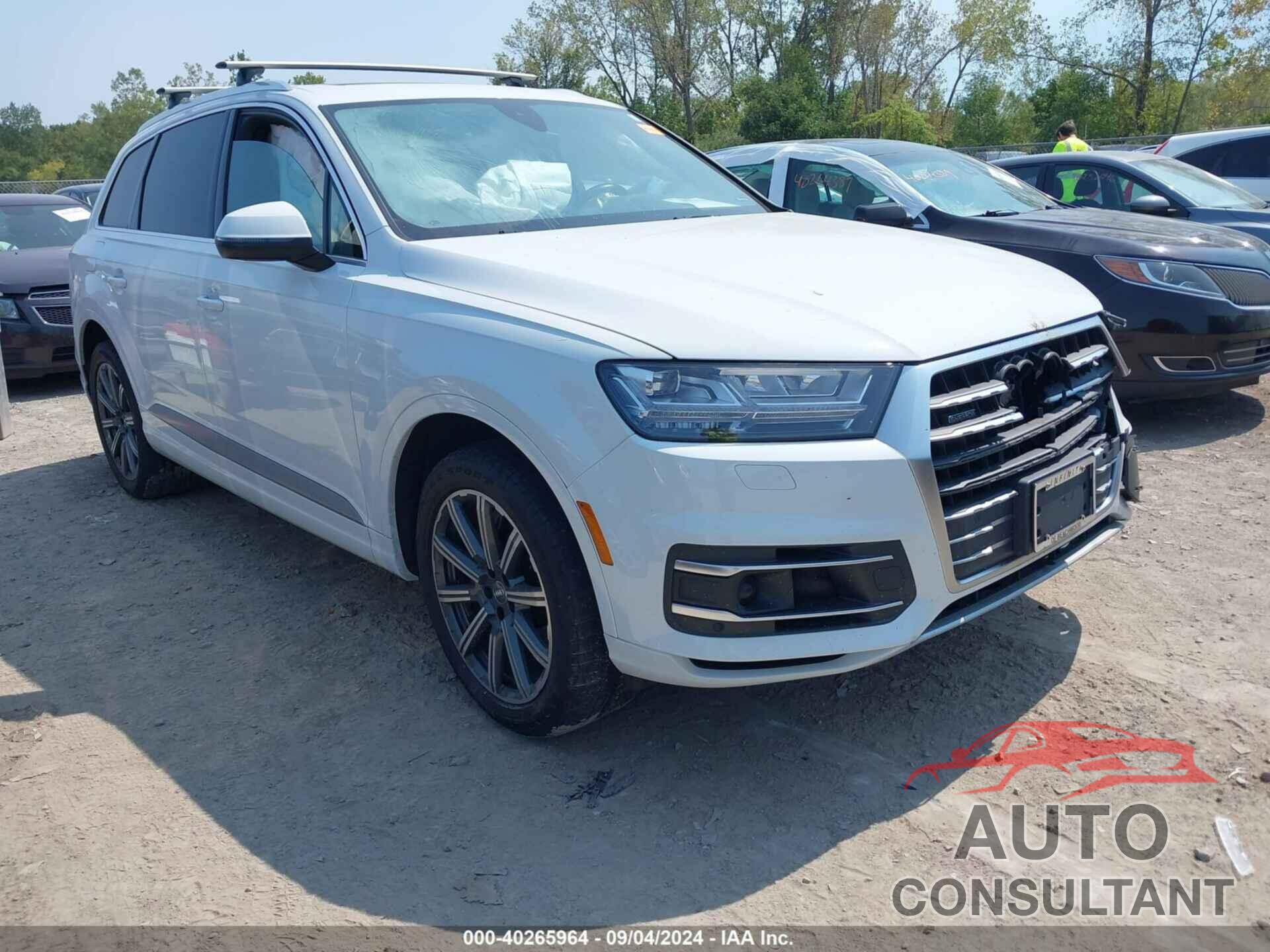 AUDI Q7 2018 - WA1VAAF70JD001778