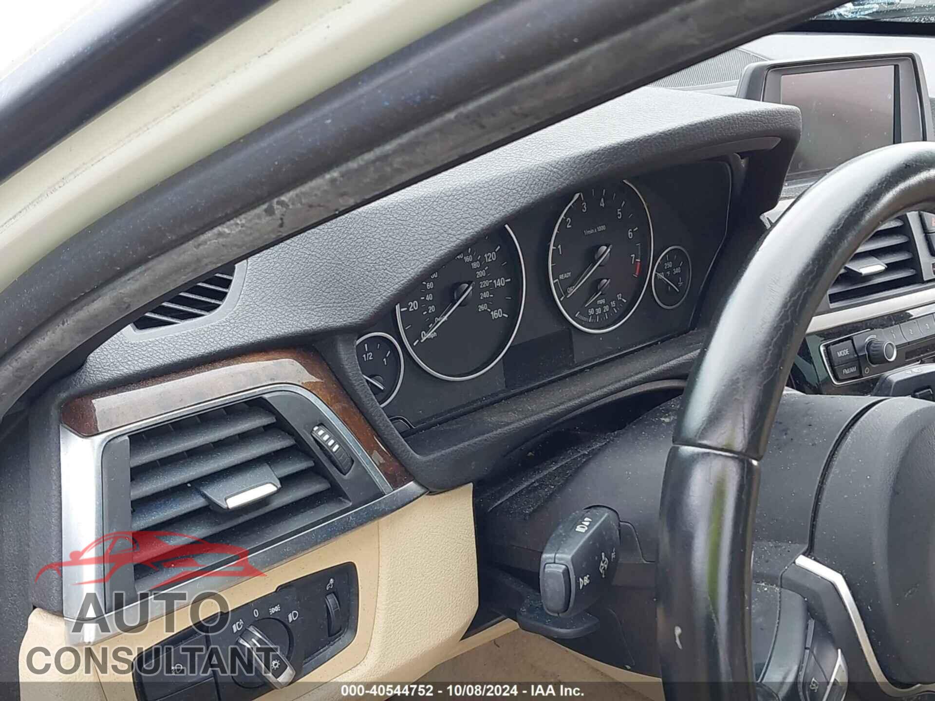BMW 320 2016 - WBA8E1G55GNU11741