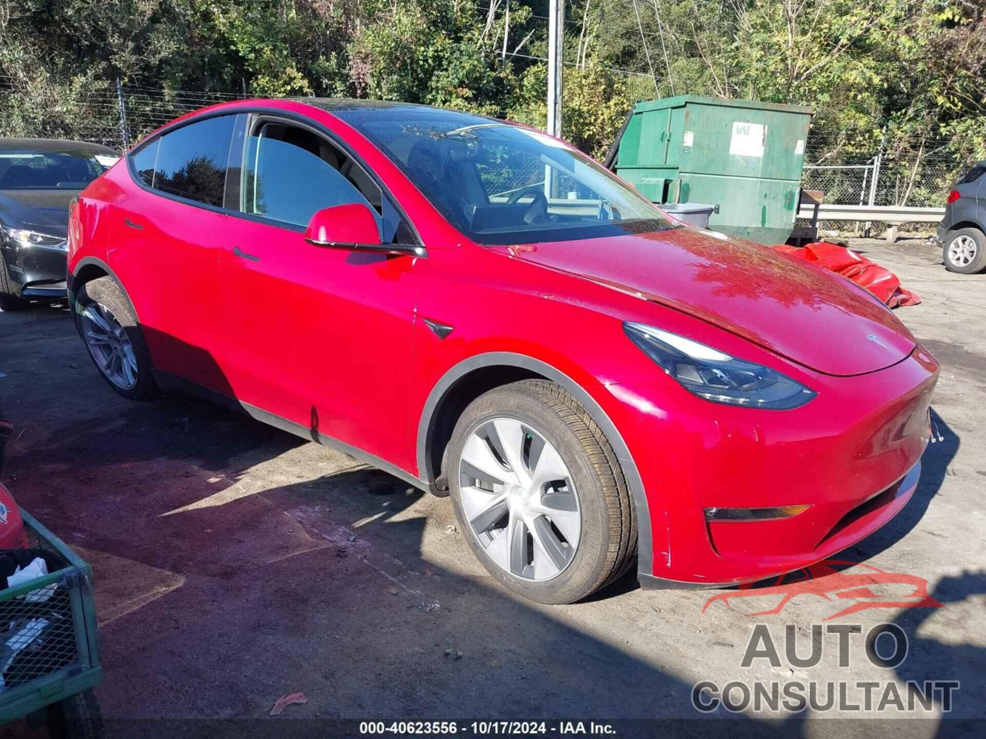 TESLA MODEL Y 2023 - 7SAYGAEEXPF639431