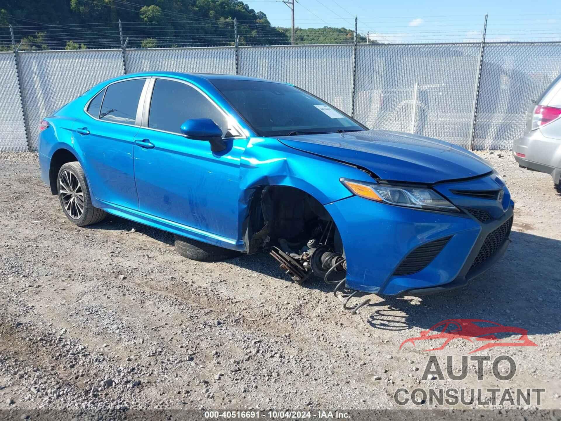 TOYOTA CAMRY 2018 - 4T1B11HK8JU030628