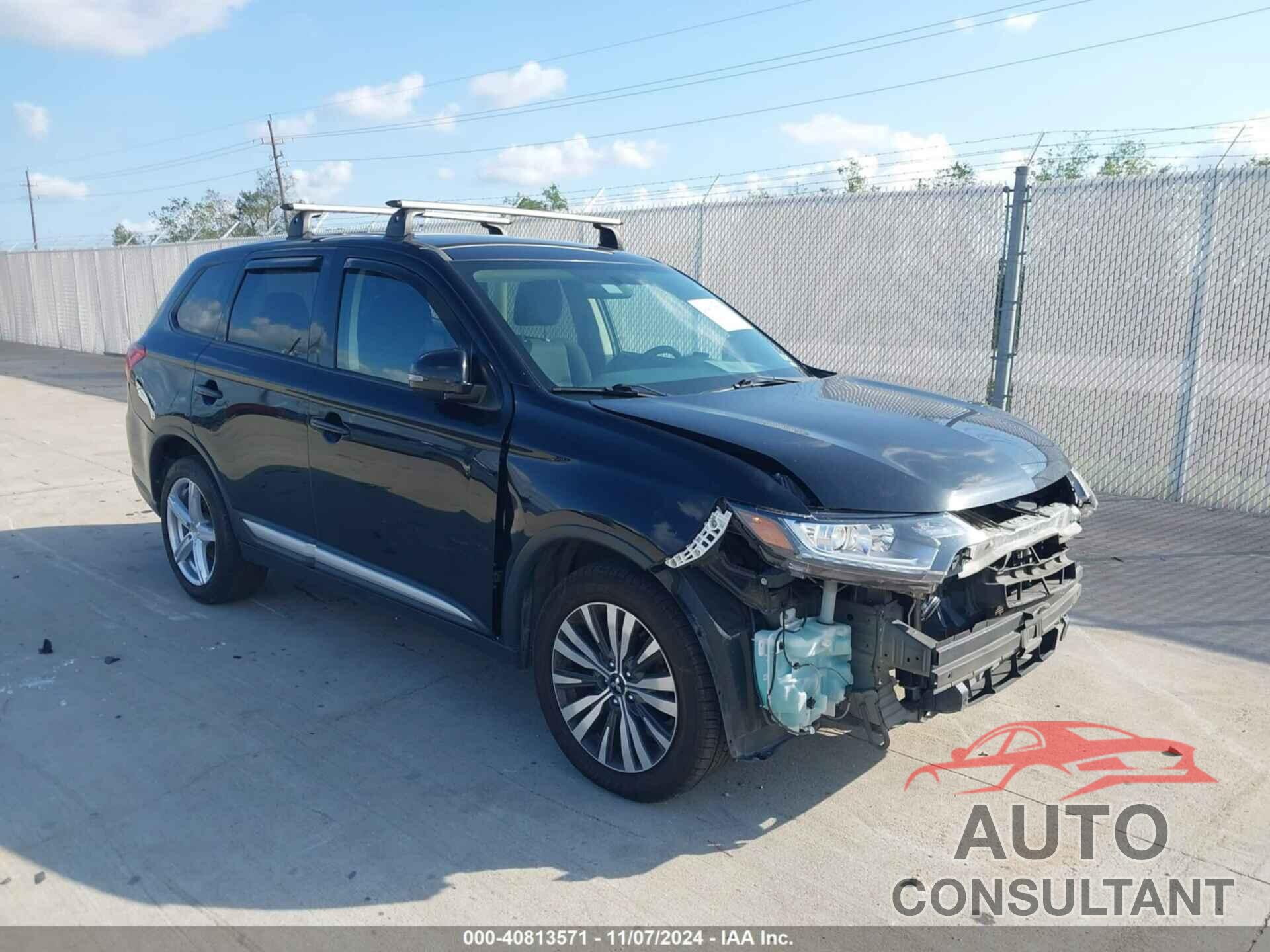 MITSUBISHI OUTLANDER 2018 - JA4AZ3A36JZ039011