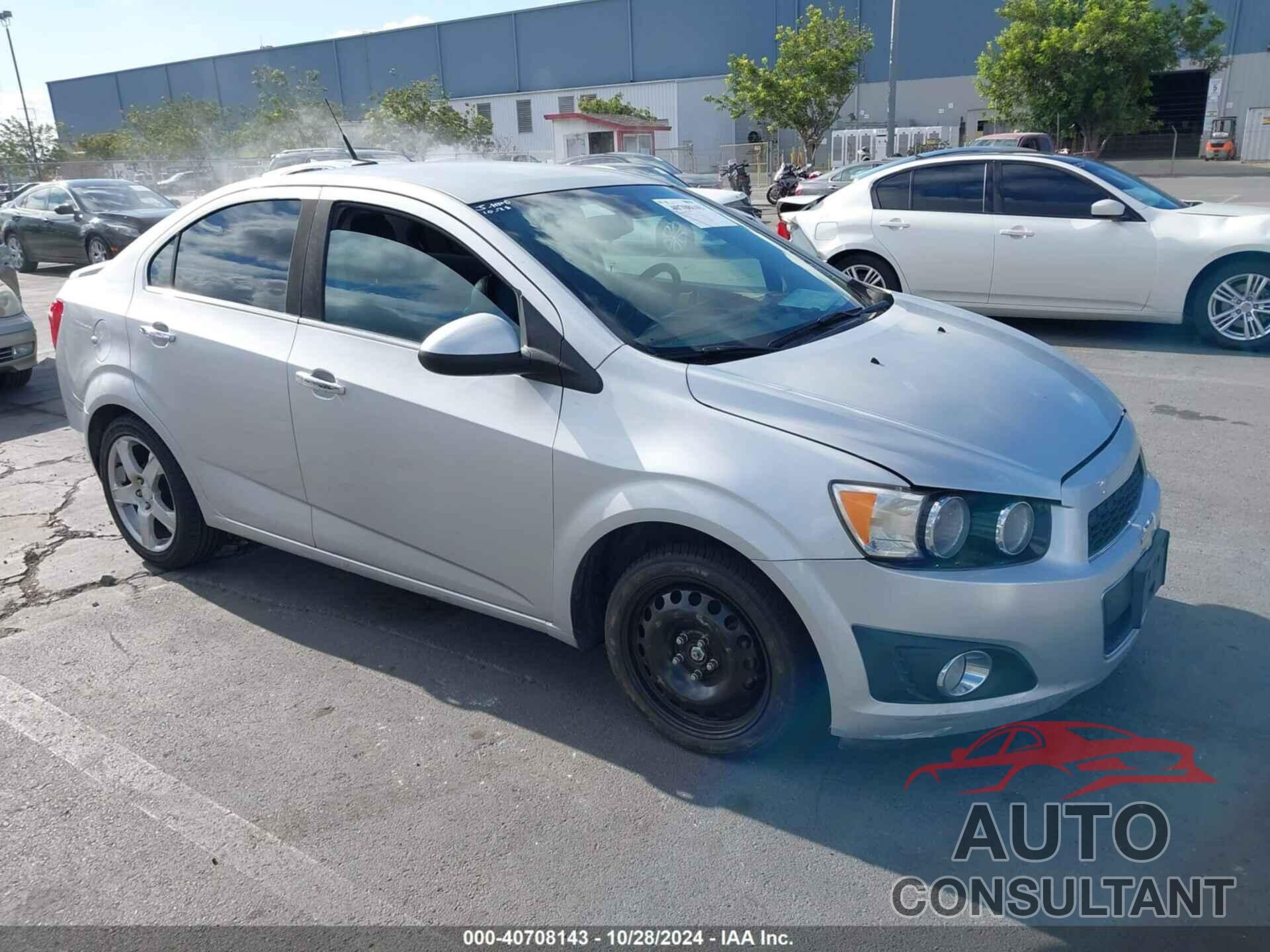 CHEVROLET SONIC 2013 - 1G1JE5SG9D4110159