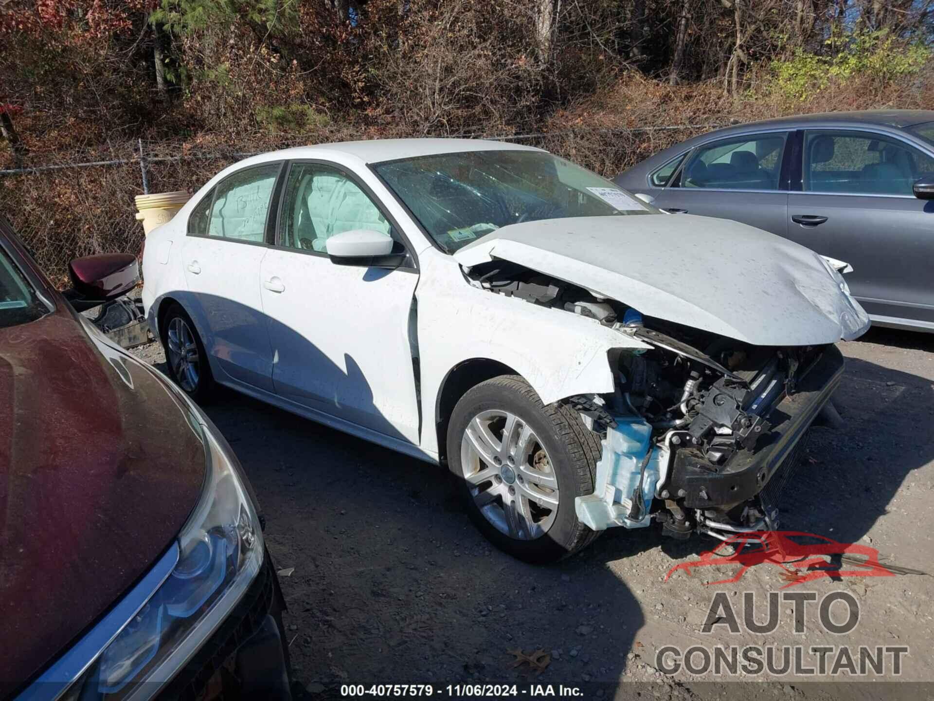 VOLKSWAGEN JETTA 2018 - 3VW2B7AJ0JM255195