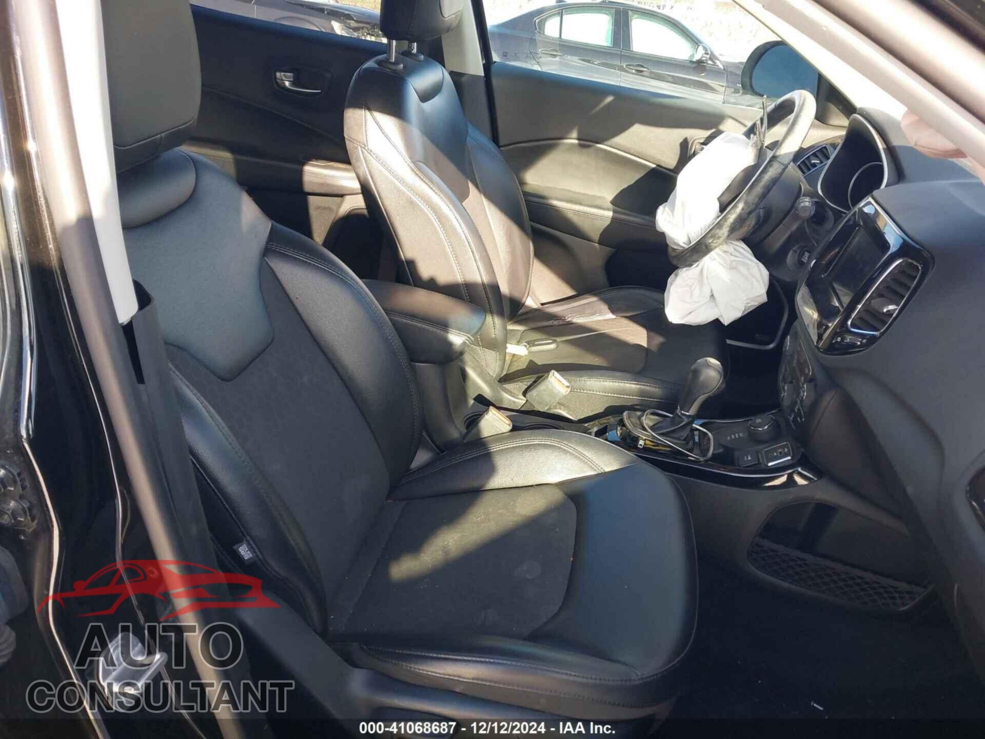 JEEP COMPASS 2019 - 3C4NJDBB9KT794074