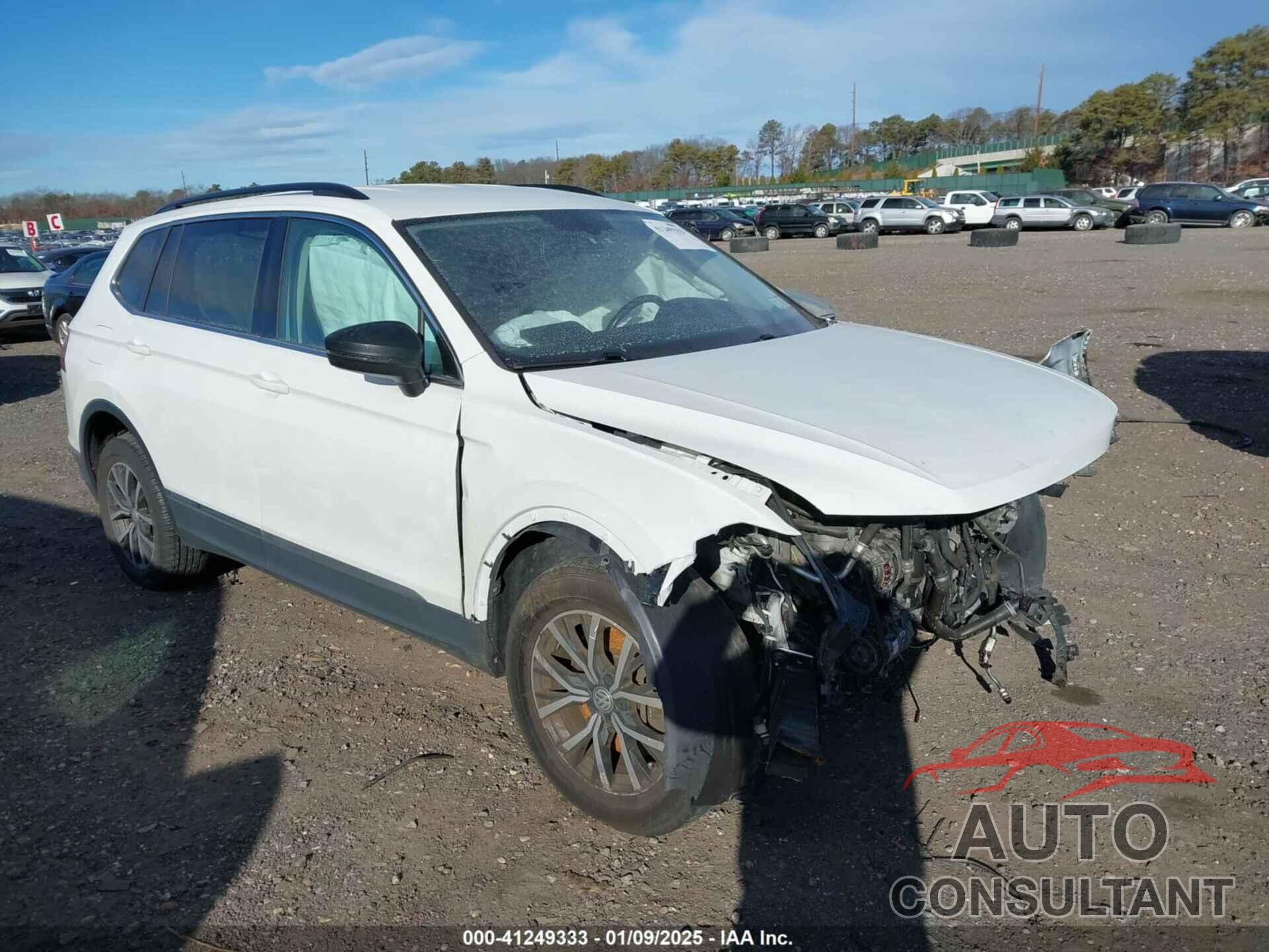 VOLKSWAGEN TIGUAN 2018 - 3VV2B7AX2JM195087