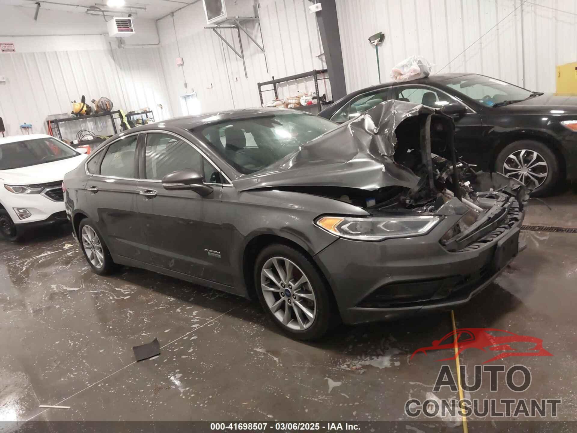 FORD FUSION ENERGI 2018 - 3FA6P0PU3JR203714