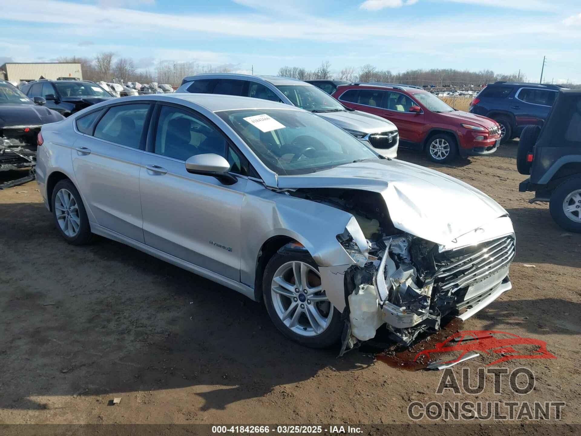 FORD FUSION HYBRID 2019 - 3FA6P0LU4KR105363