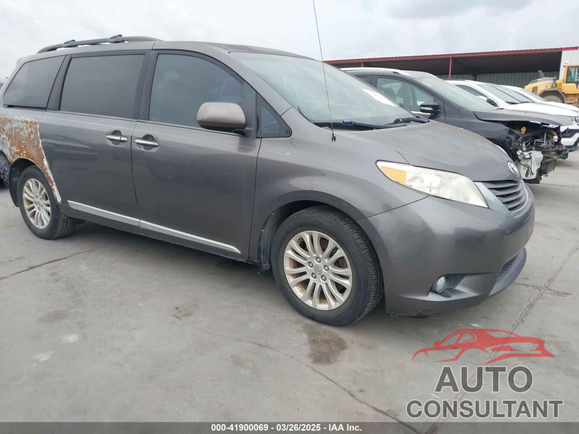 TOYOTA SIENNA 2013 - 5TDYK3DC5DS379292