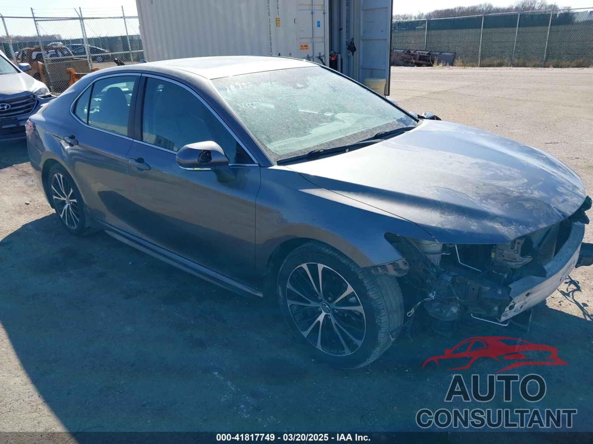 TOYOTA CAMRY 2018 - 4T1B11HK4JU148871