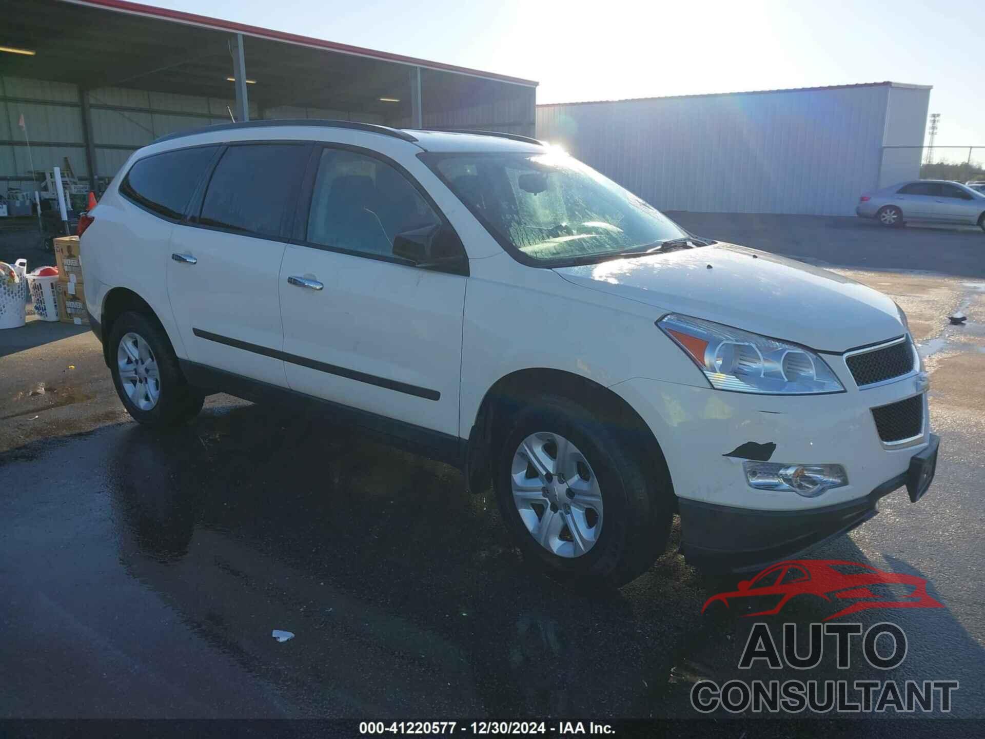 CHEVROLET TRAVERSE 2011 - 1GNKRFED8BJ255772