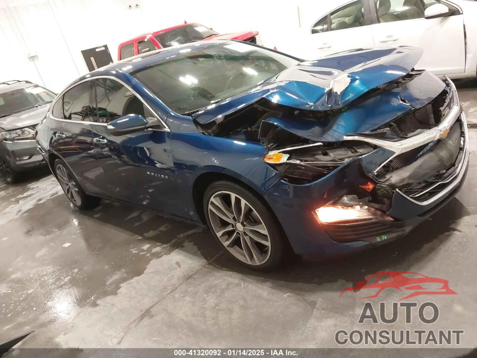 CHEVROLET MALIBU 2019 - 1G1ZE5SX8KF150012
