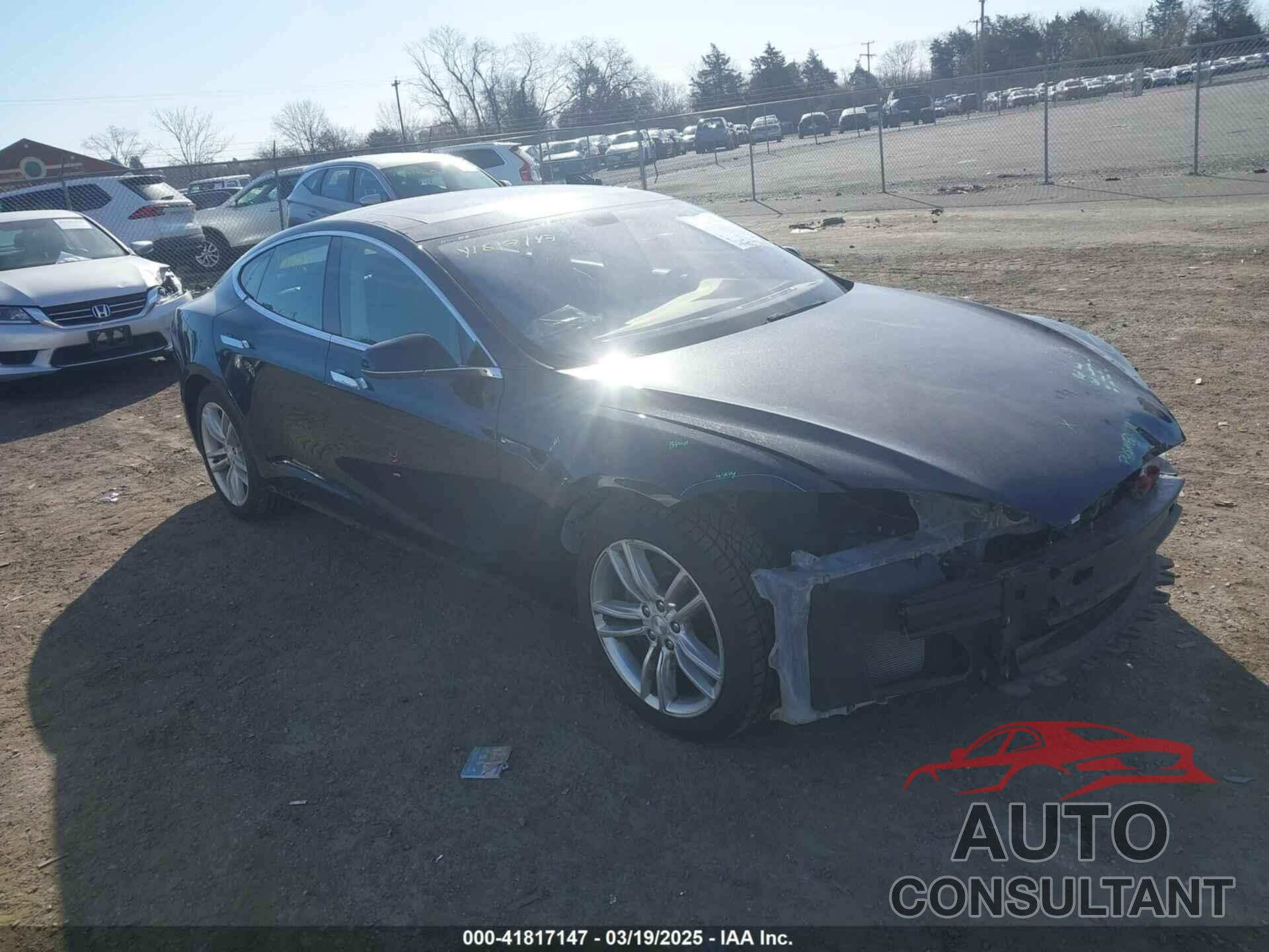 TESLA MODEL S 2013 - 5YJSA1CN7DFP28067
