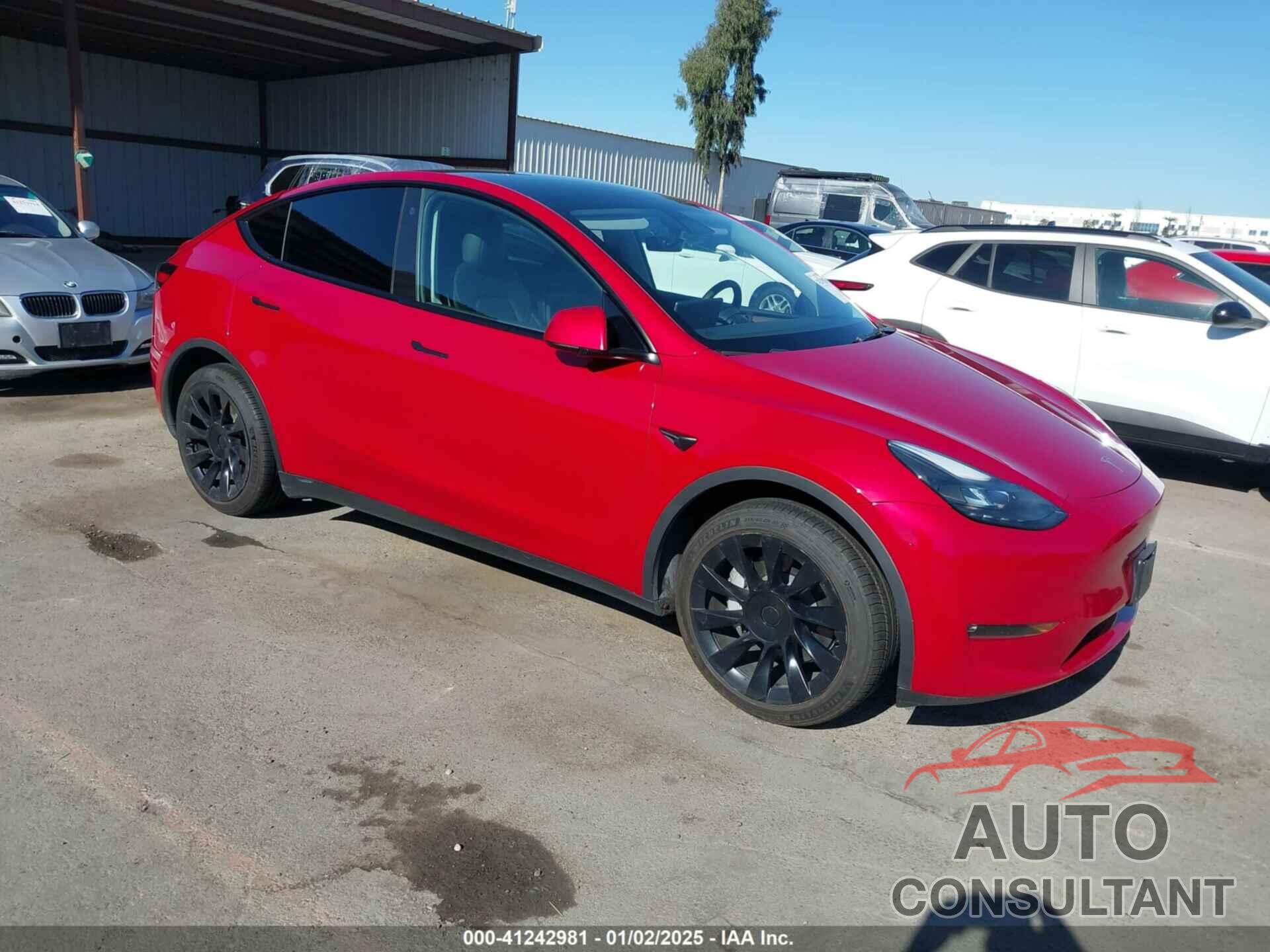 TESLA MODEL Y 2023 - 7SAYGAEE2PF691877