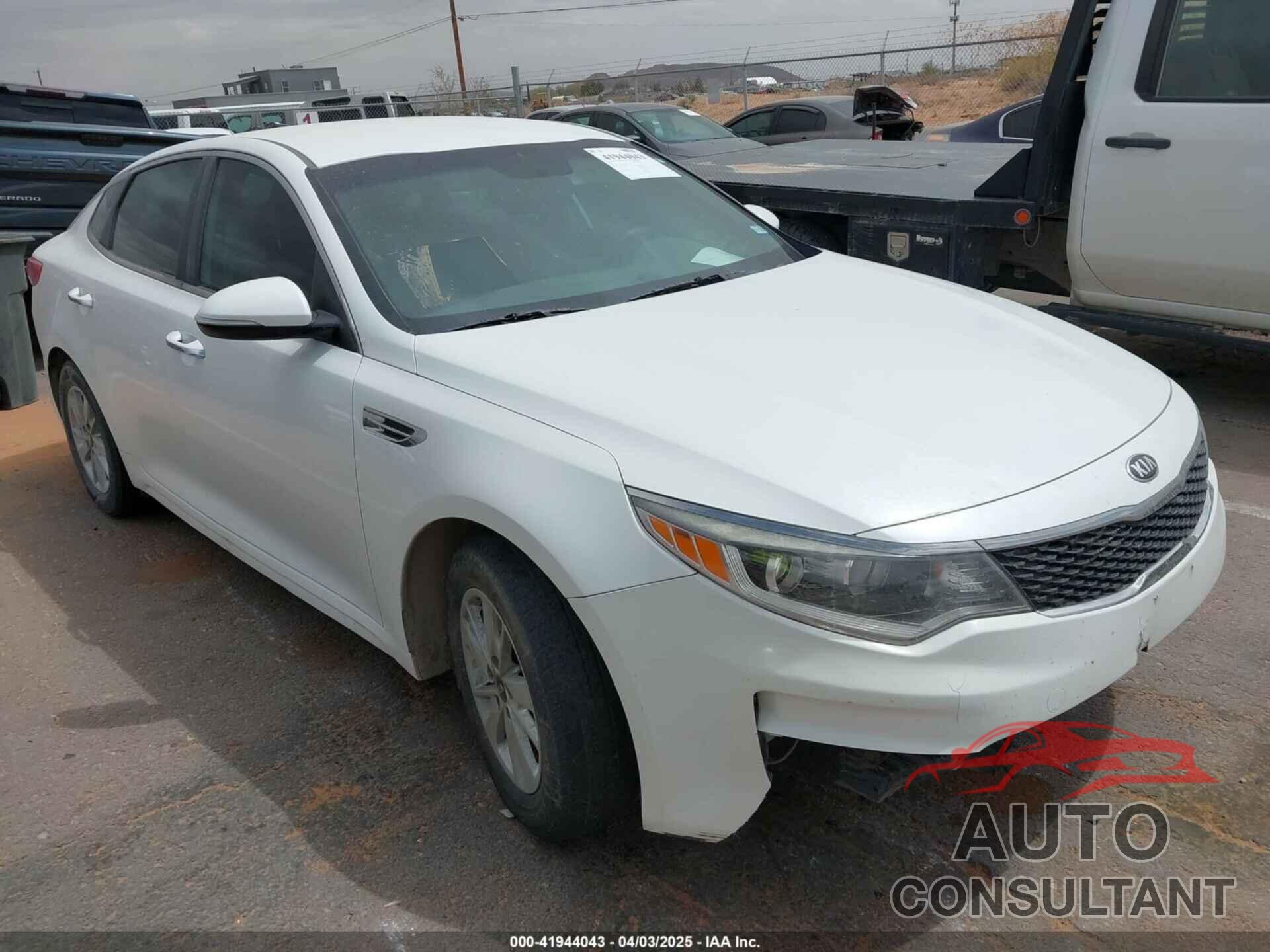 KIA OPTIMA 2018 - KNAGT4L3XJ5205443
