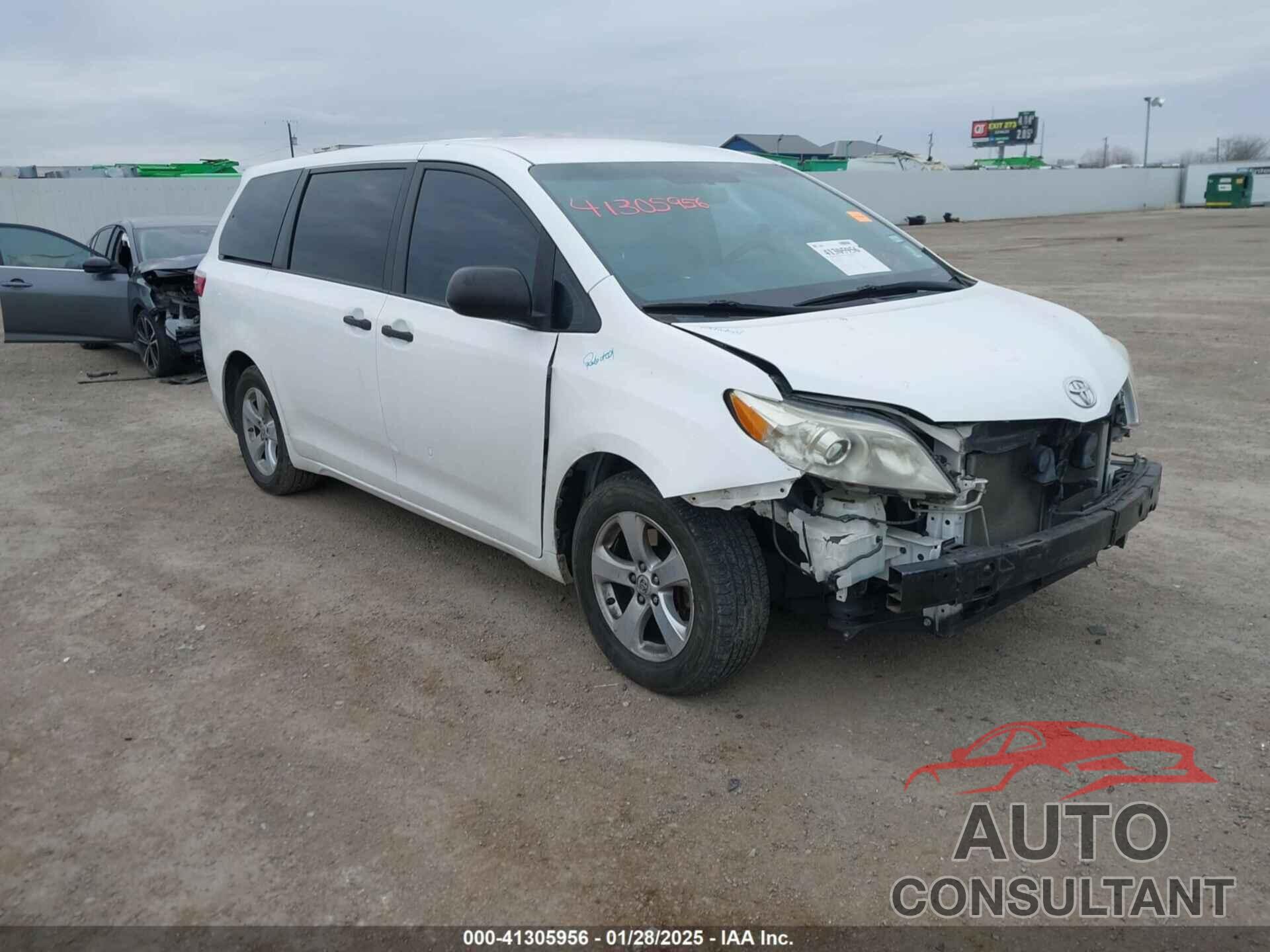 TOYOTA SIENNA 2015 - 5TDZK3DC3FS677590