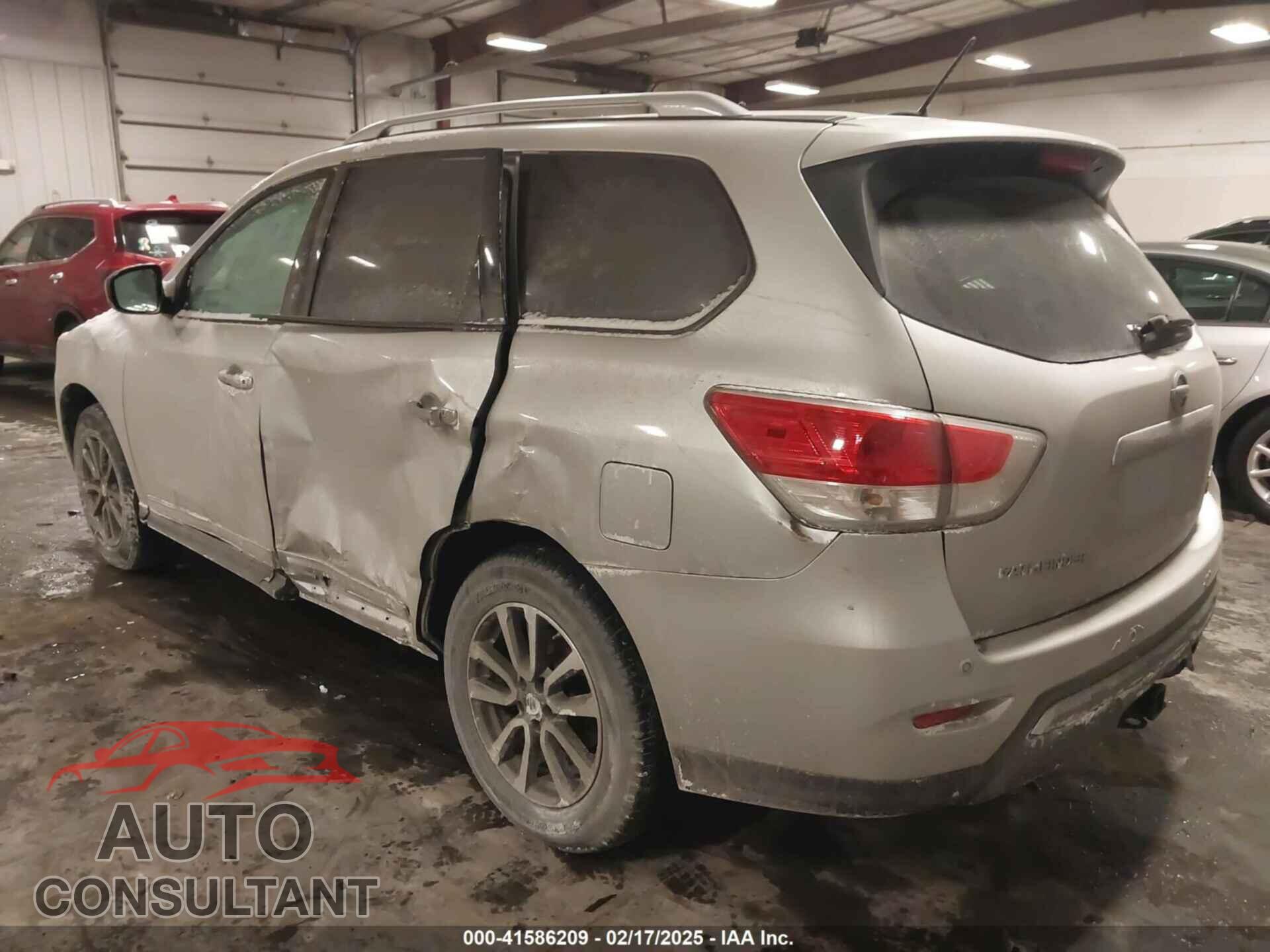 NISSAN PATHFINDER 2013 - 5N1AR2MM8DC663920