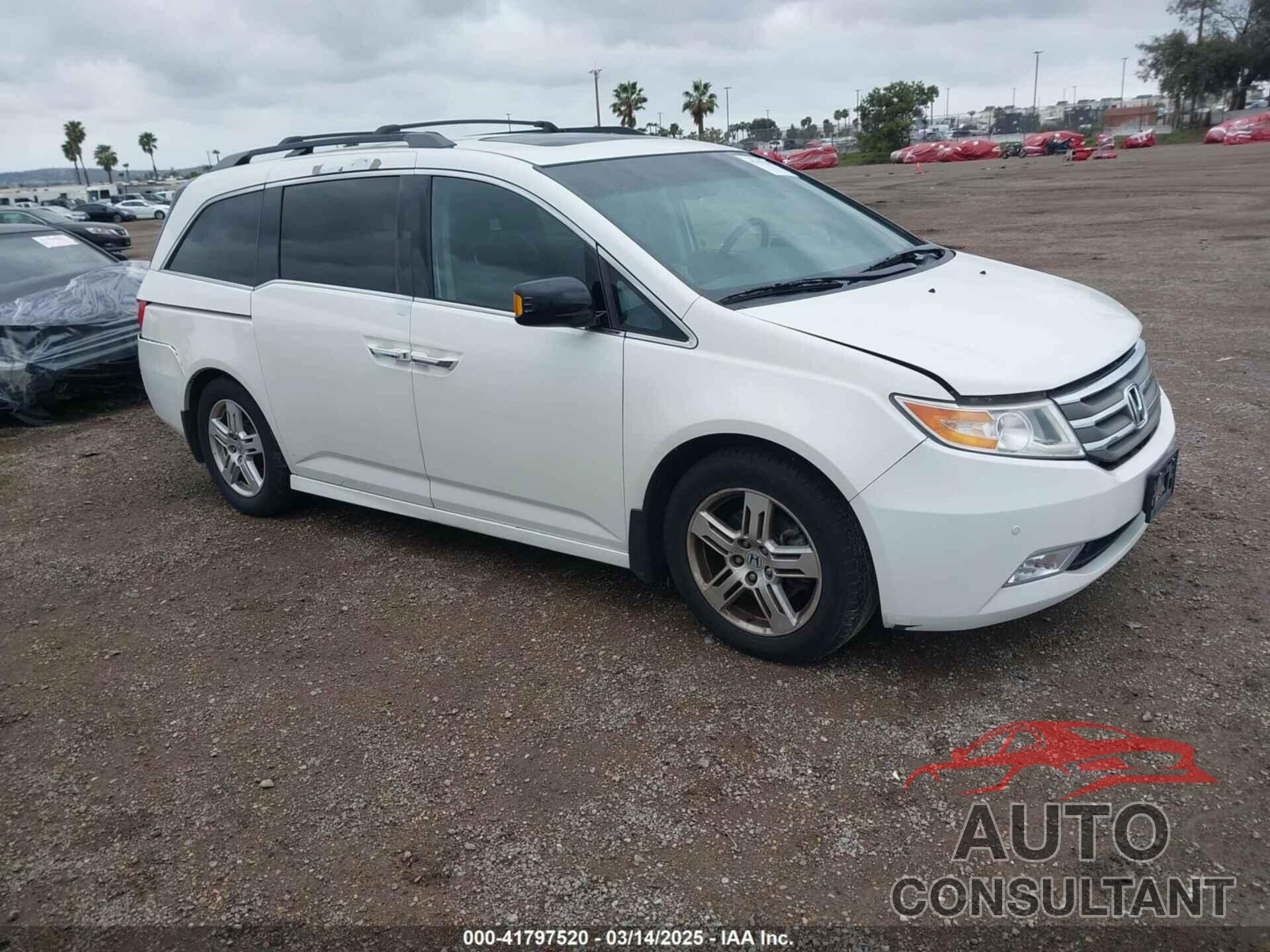 HONDA ODYSSEY 2013 - 5FNRL5H99DB041328
