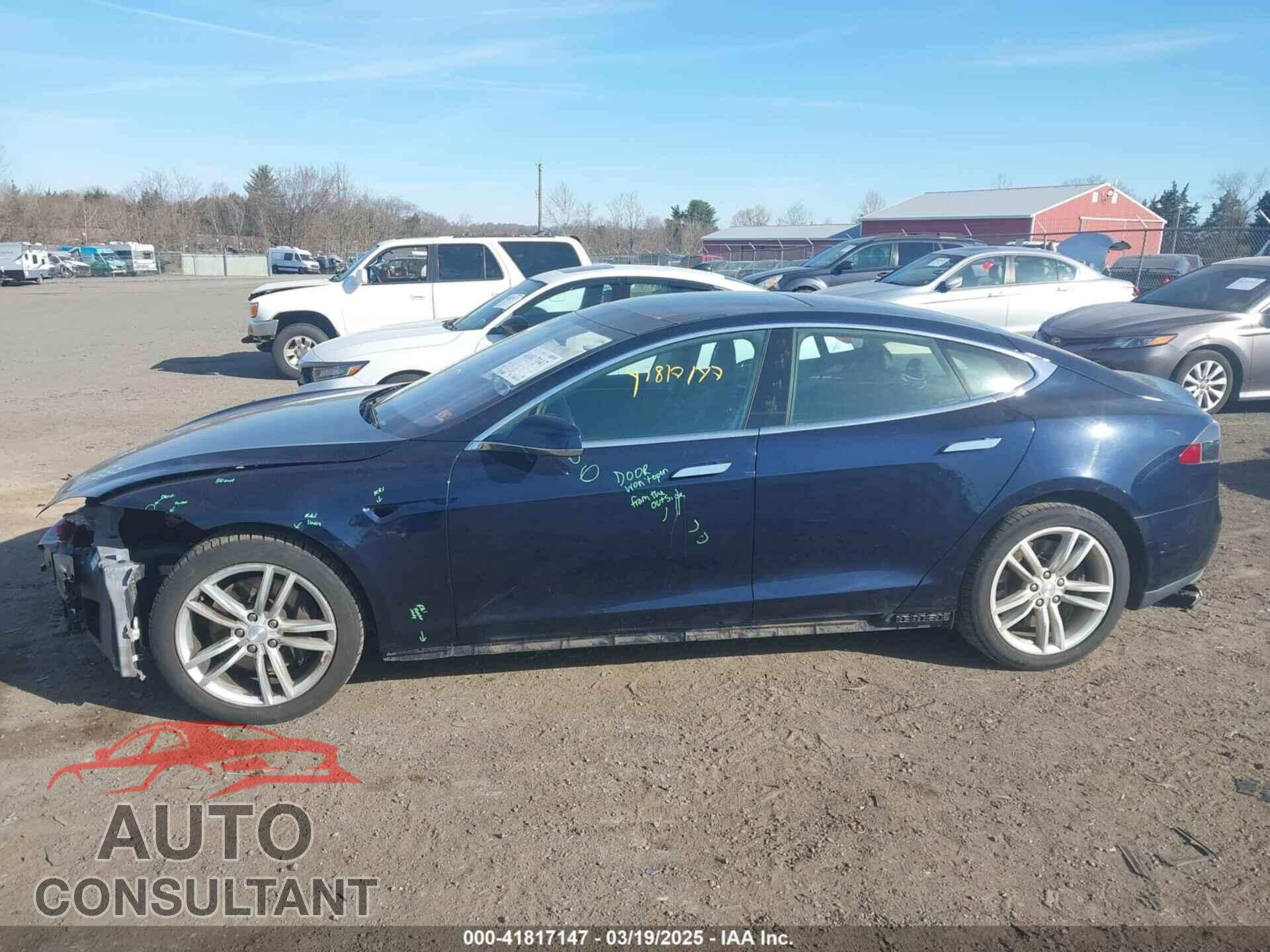 TESLA MODEL S 2013 - 5YJSA1CN7DFP28067