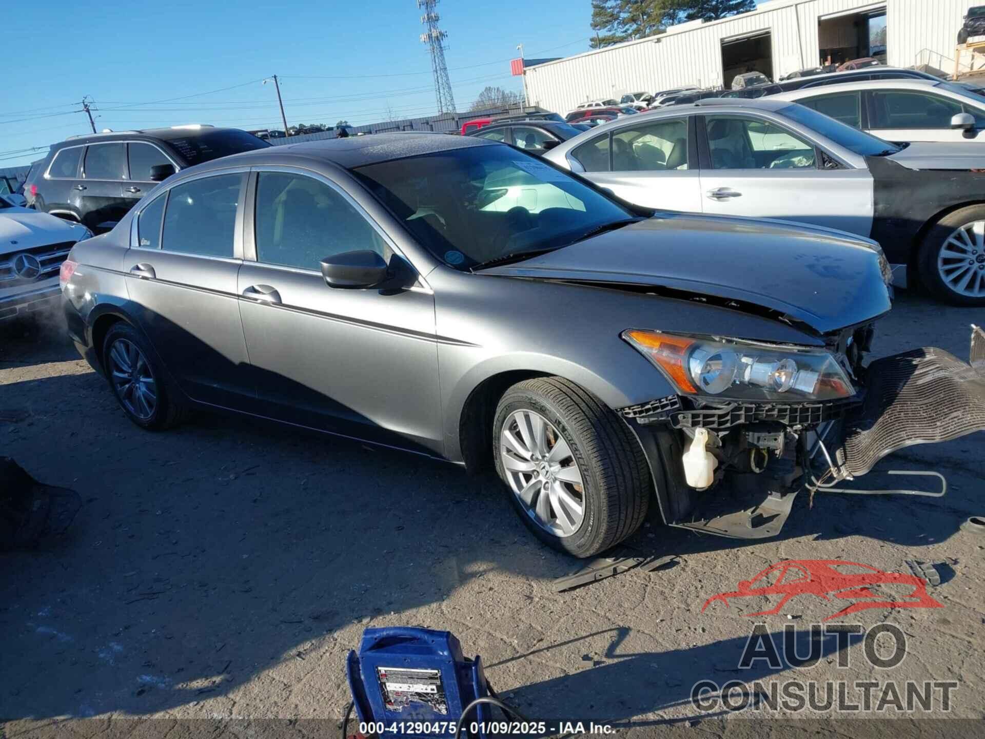 HONDA ACCORD 2011 - 1HGCP2F82BA120771